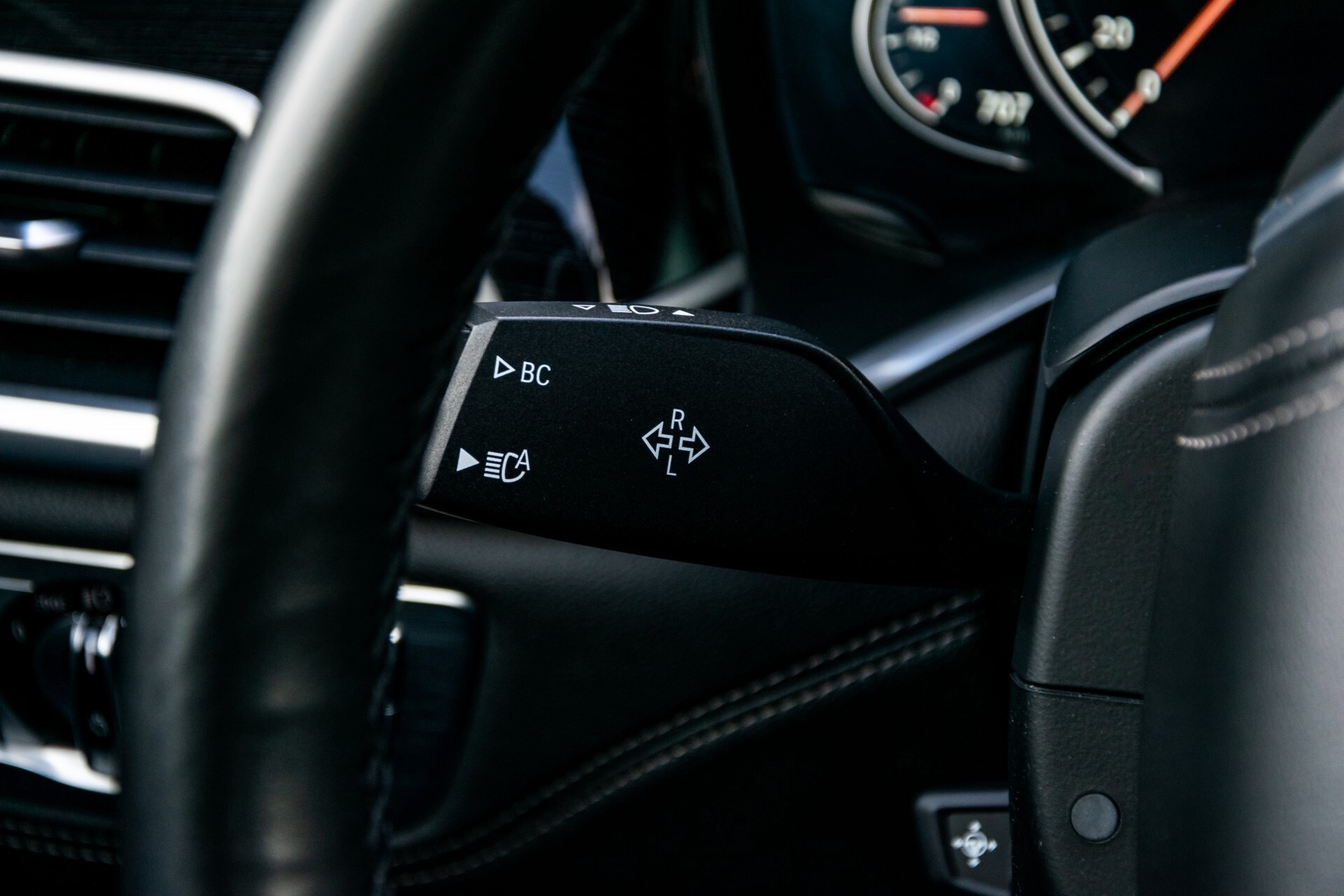 BMW 7 Serie 740d xDrive M-Sport High Executive Full Options Aut8 Foto 10