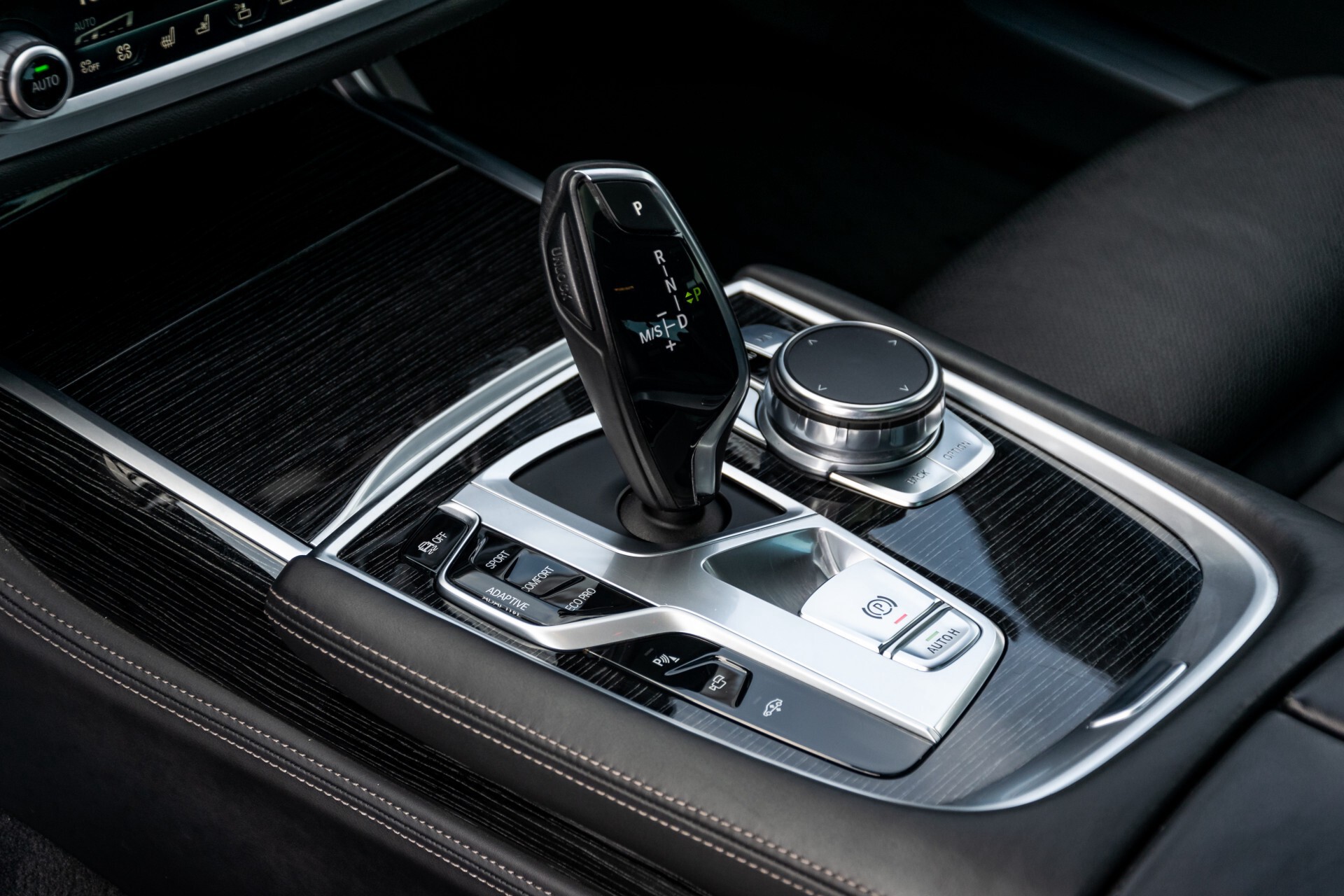 BMW 7 Serie 740d xDrive M-Sport High Executive Full Options Aut8 Foto 19