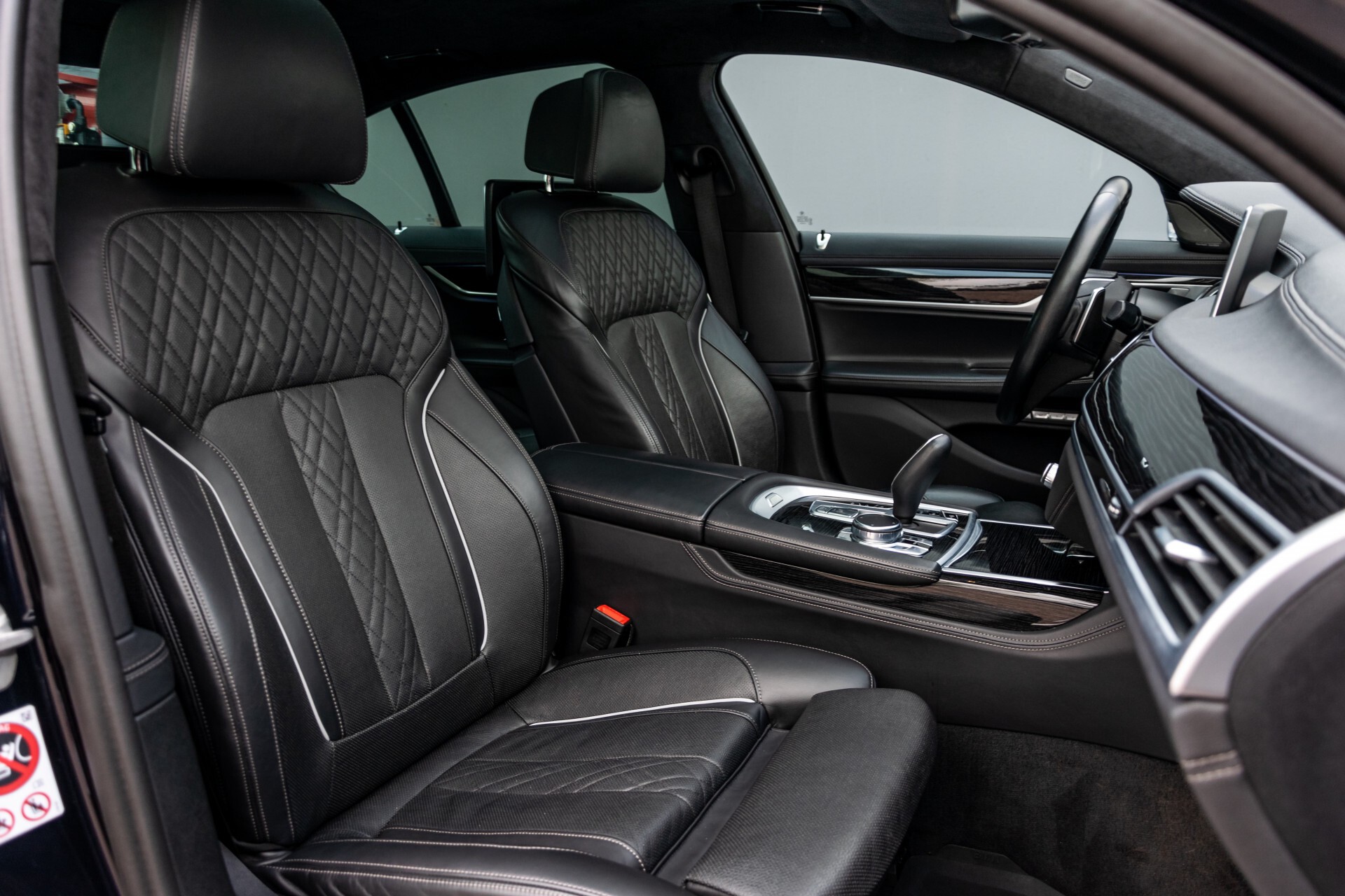 BMW 7 Serie 740d xDrive M-Sport High Executive Full Options Aut8 Foto 3