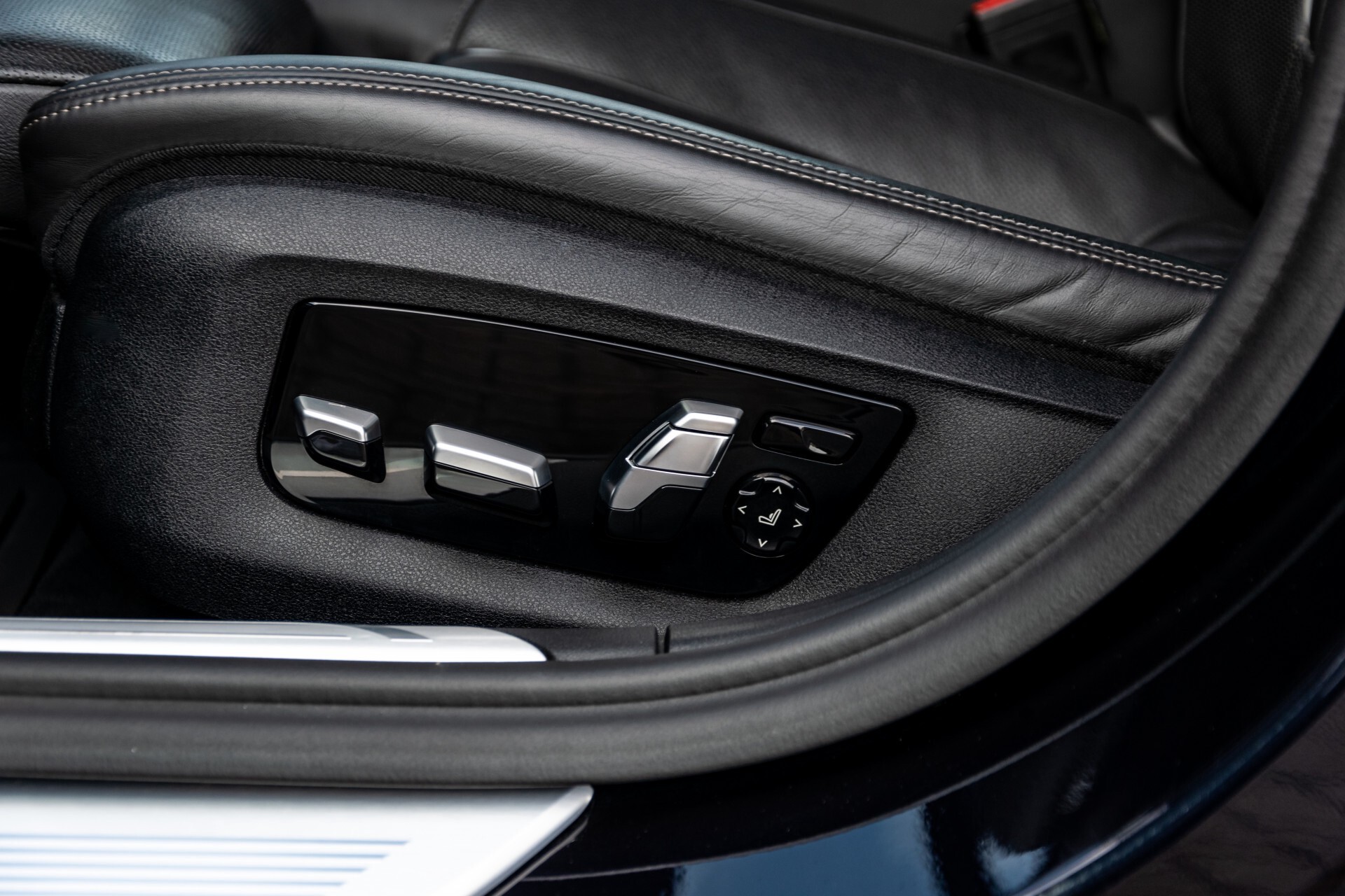 BMW 7 Serie 740d xDrive M-Sport High Executive Full Options Aut8 Foto 44