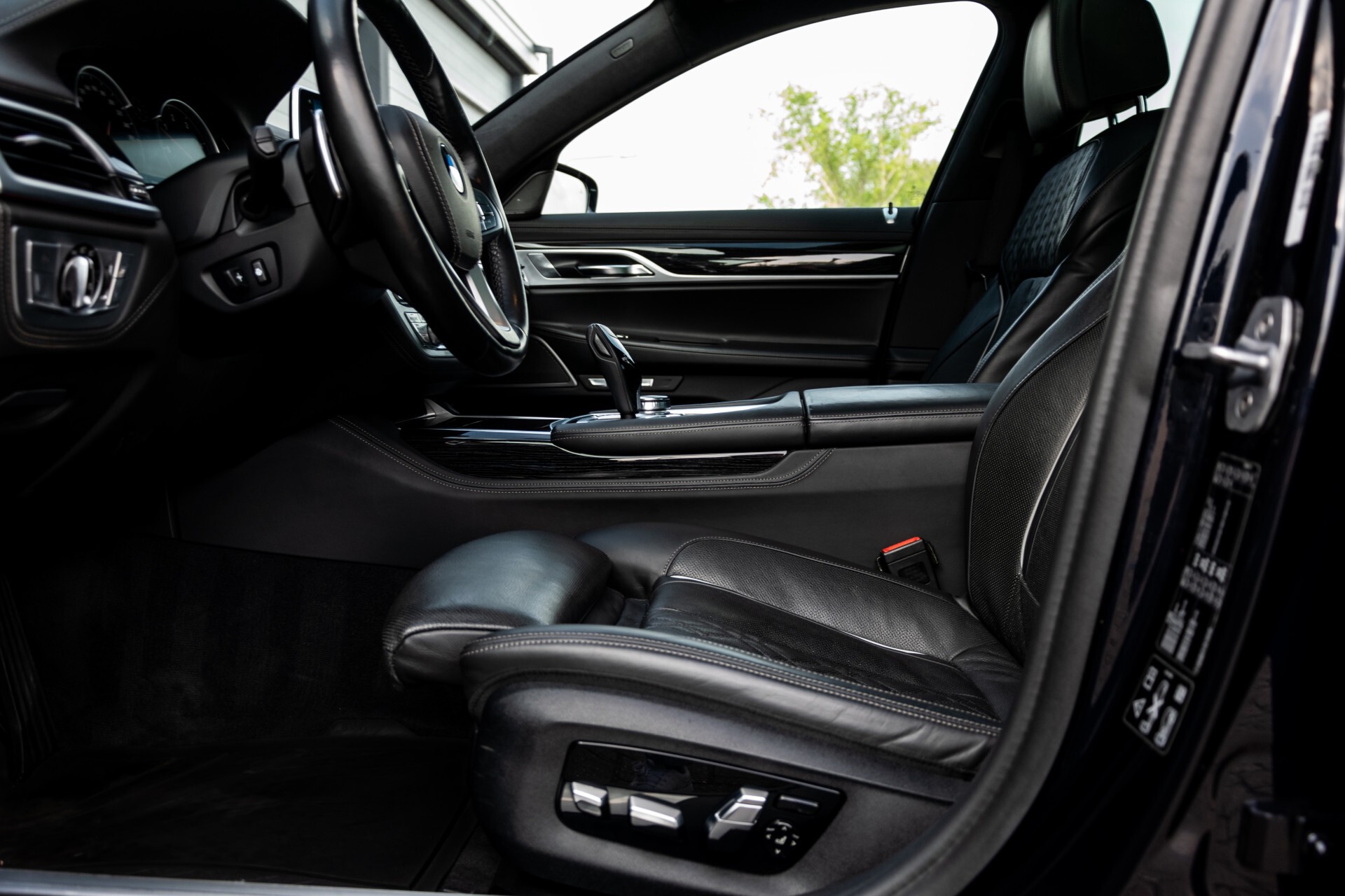 BMW 7 Serie 740d xDrive M-Sport High Executive Full Options Aut8 Foto 45