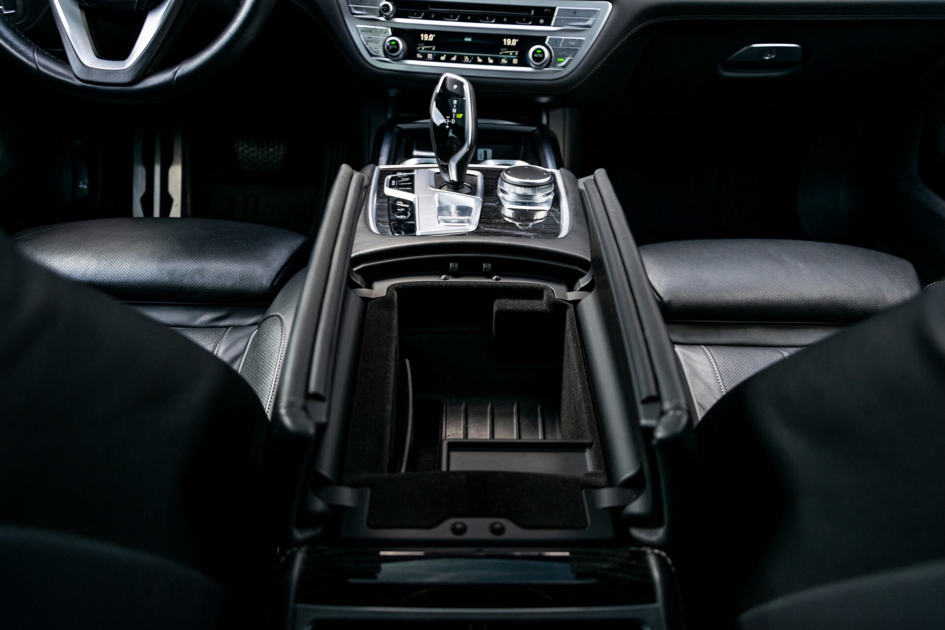 BMW 7 Serie 740d xDrive M-Sport High Executive Full Options Aut8 Foto 55