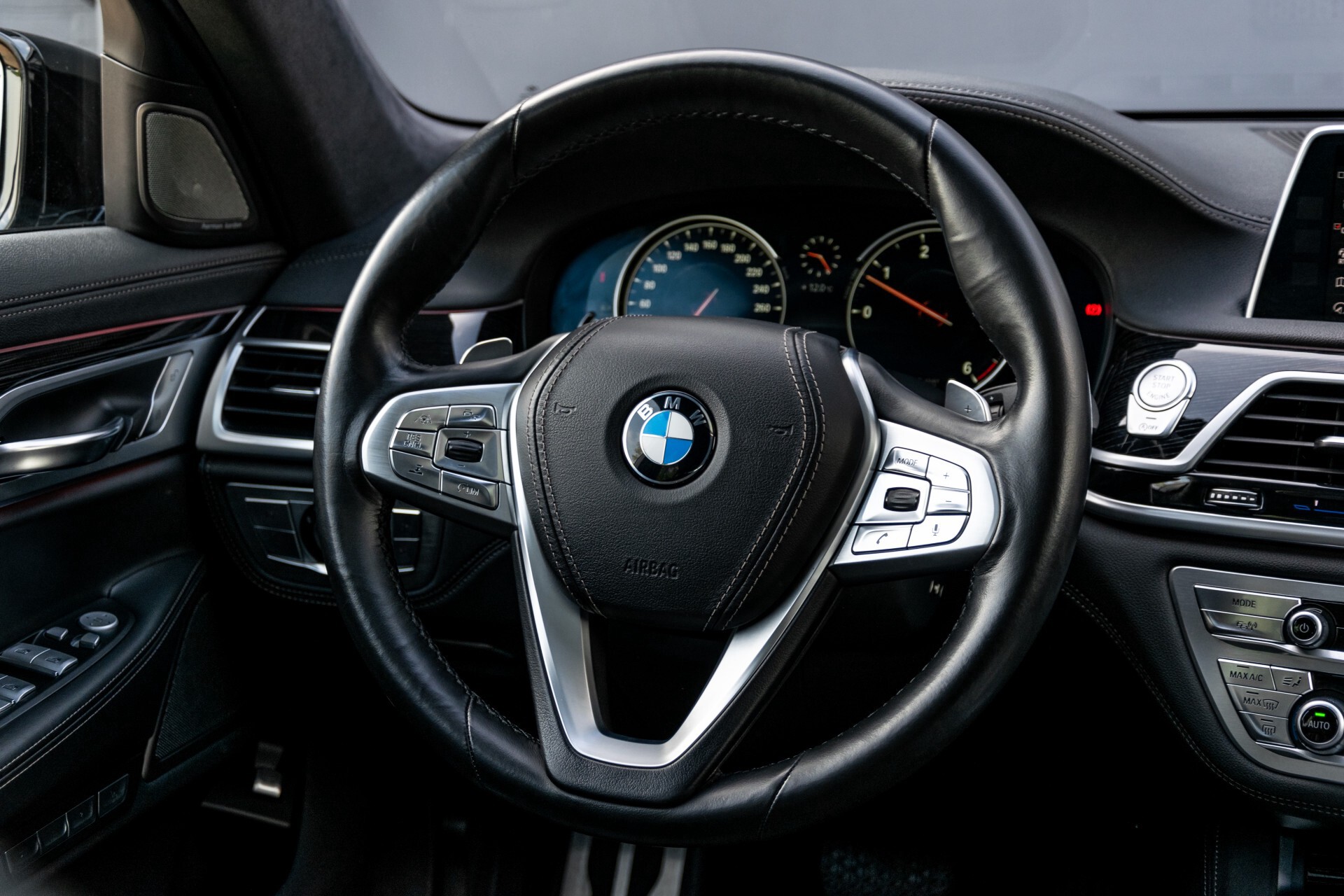 BMW 7 Serie 740d xDrive M-Sport High Executive Full Options Aut8 Foto 7