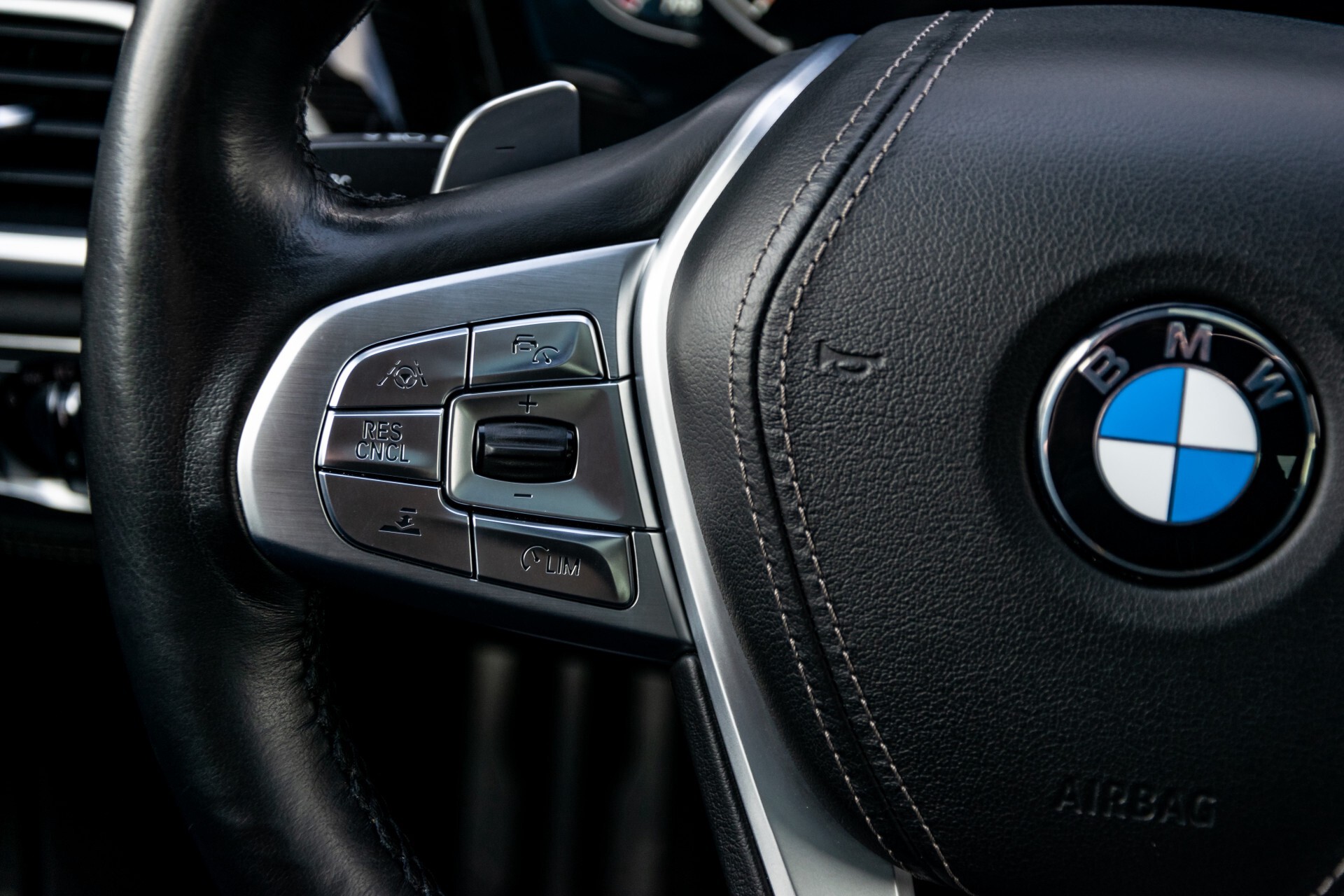 BMW 7 Serie 740d xDrive M-Sport High Executive Full Options Aut8 Foto 9