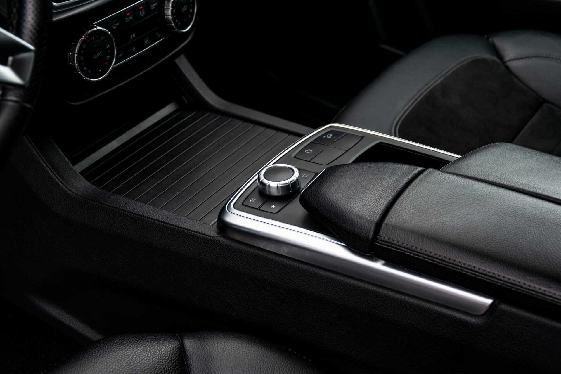 Mercedes-Benz M-Klasse 250 Bluetec 4-M AMG/Wegkl-Trekhaak/ILS/Sportpakket Aut7 Foto 19