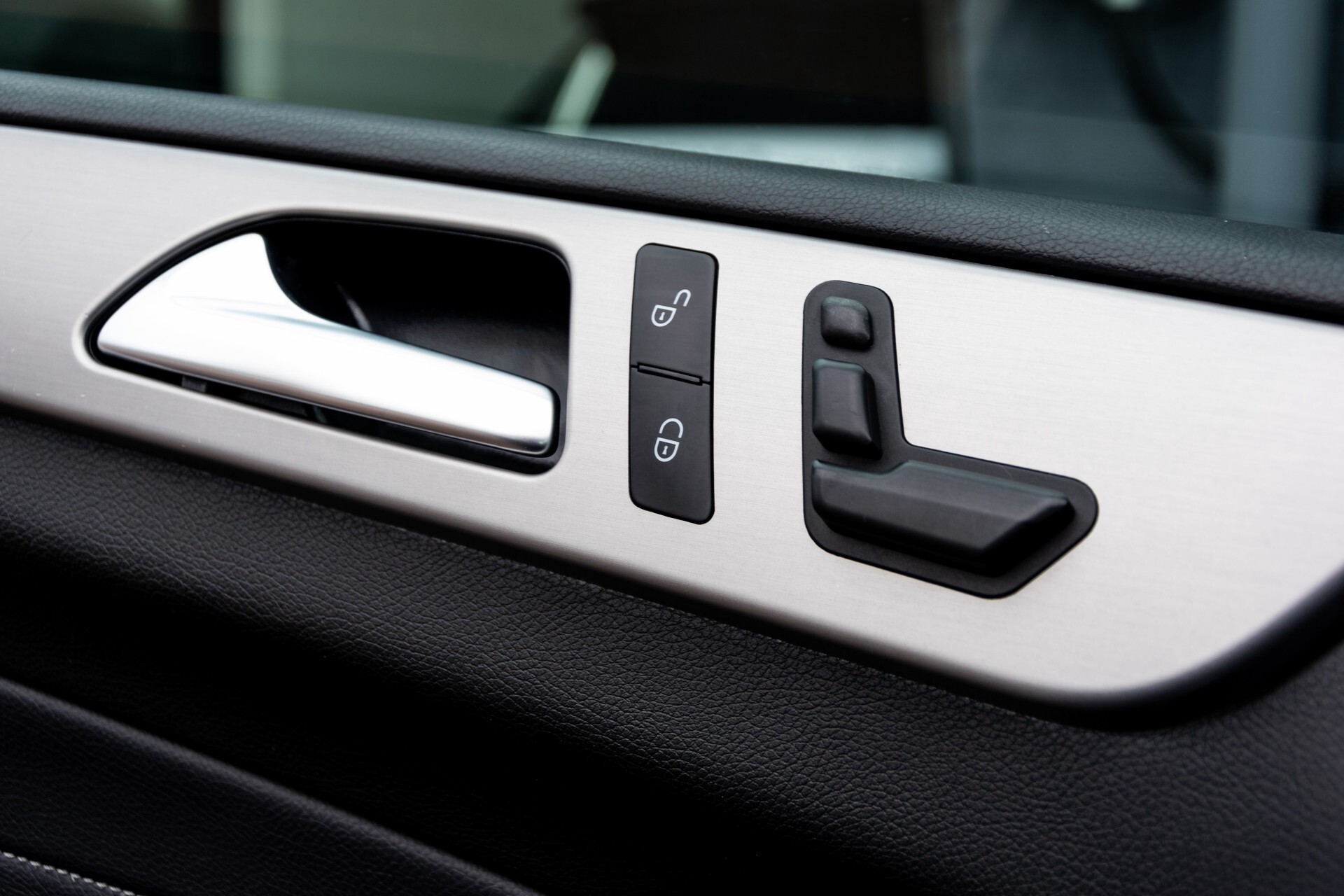 Mercedes-Benz M-Klasse 250 Bluetec 4-M AMG/Wegkl-Trekhaak/ILS/Sportpakket Aut7 Foto 23