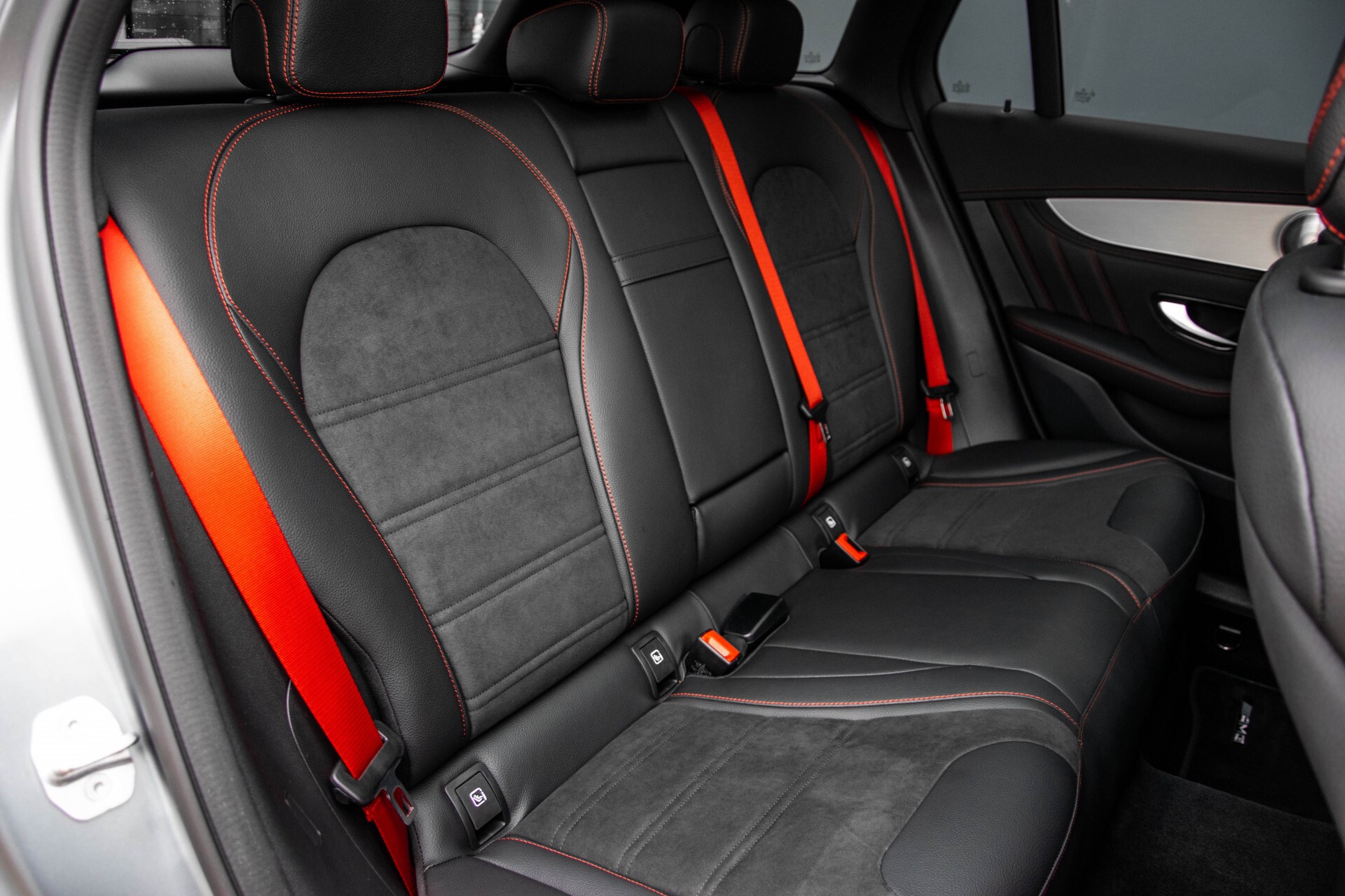 Mercedes-Benz GLC 43 AMG 4M Night Pano/Sportuitlaat/Keyless/Distronic/Widescreen/MBUX/Burmester/21"/Trekhaak Aut9 Foto 4