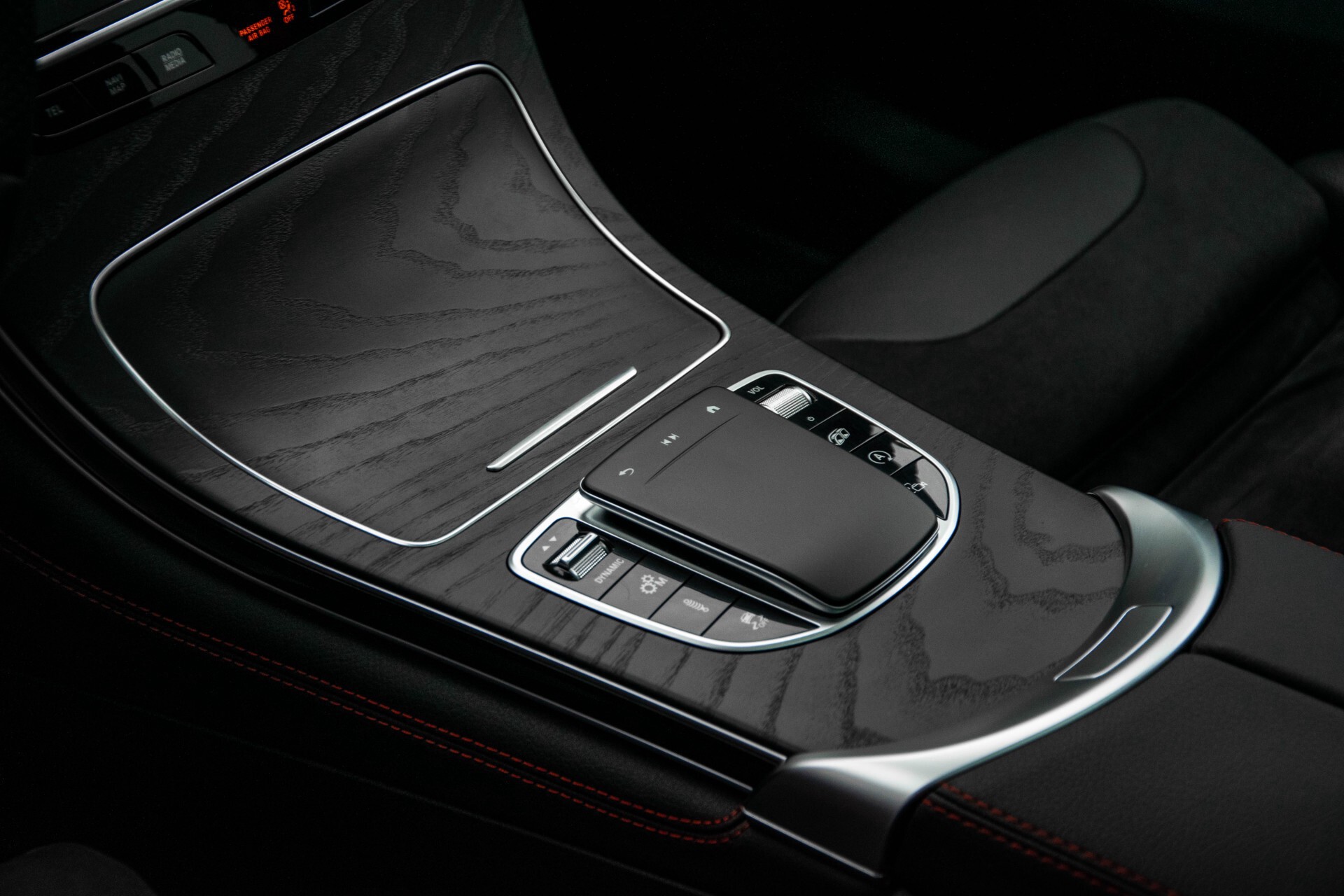 Mercedes-Benz GLC 43 AMG 4M Night Pano/Sportuitlaat/Keyless/Distronic/Widescreen/MBUX/Burmester/21"/Trekhaak Aut9 Foto 40