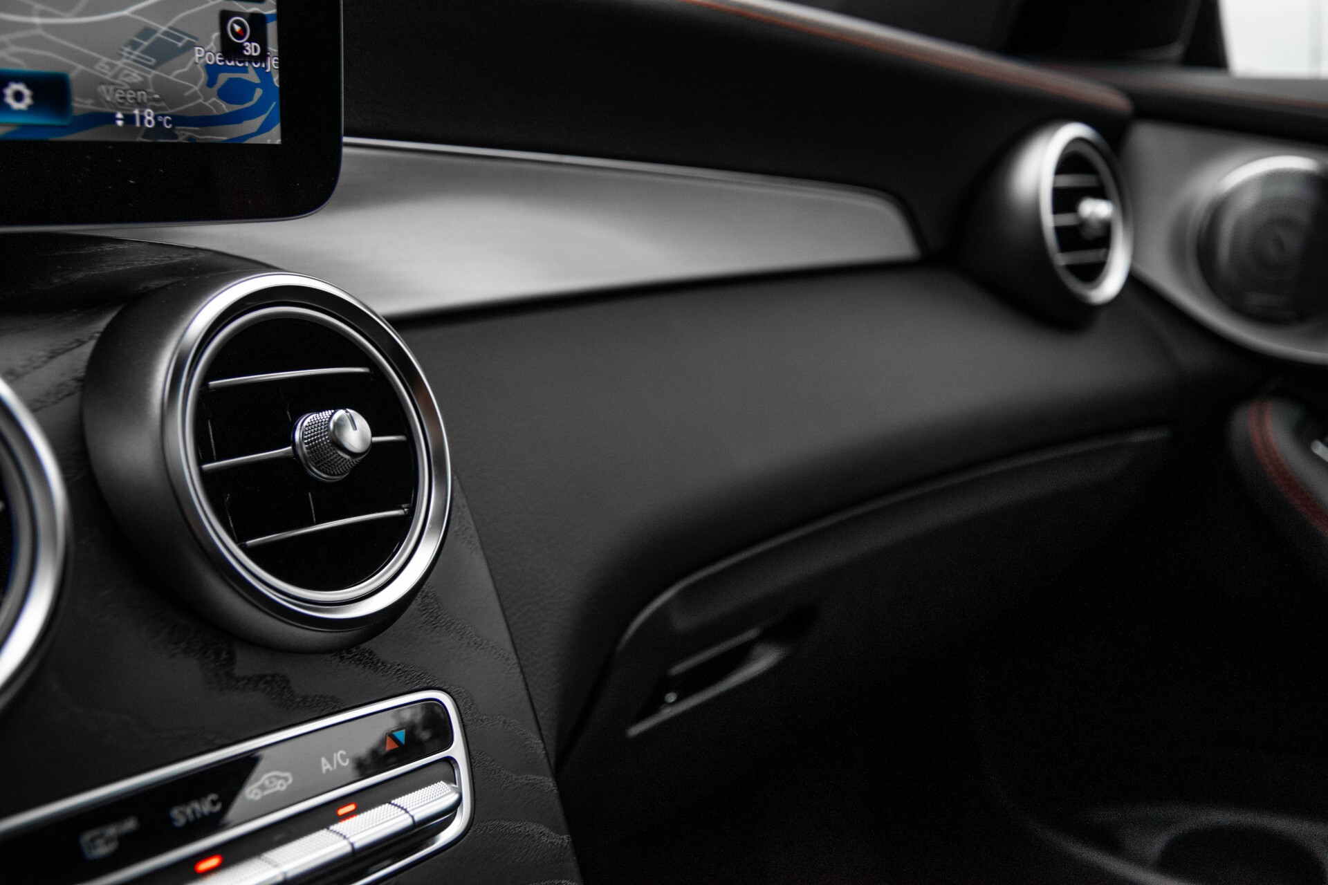 Mercedes-Benz GLC 43 AMG 4M Night Pano/Sportuitlaat/Keyless/Distronic/Widescreen/MBUX/Burmester/21"/Trekhaak Aut9 Foto 49