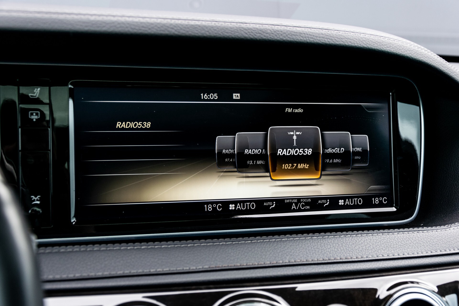 Mercedes-Benz S-Klasse 400 Hybrid AMG Entertainment/Rij-assistentie/Panorama Aut7 Foto 18