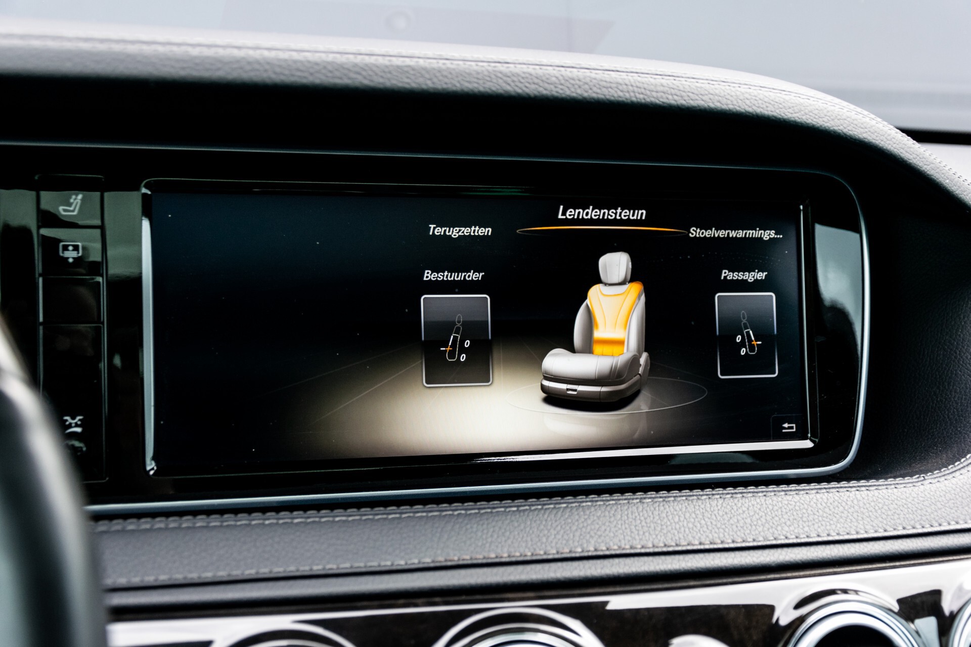 Mercedes-Benz S-Klasse 400 Hybrid AMG Entertainment/Rij-assistentie/Panorama Aut7 Foto 24