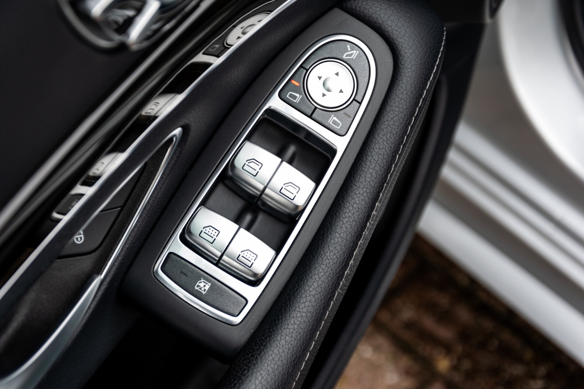 Mercedes-Benz S-Klasse 400 Hybrid AMG Entertainment/Rij-assistentie/Panorama Aut7 Foto 25