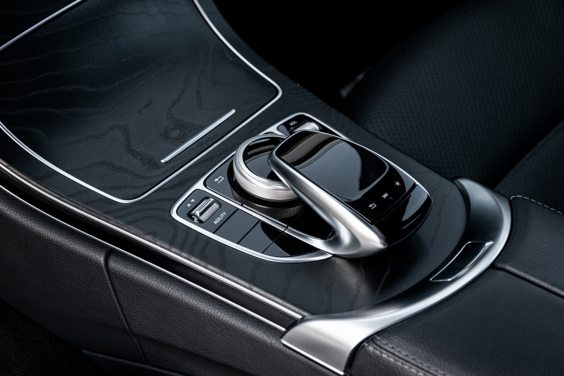 Mercedes-Benz C-Klasse Estate 220 Bluetec AMG Panorama/HUD/Memory Aut7 Foto 18