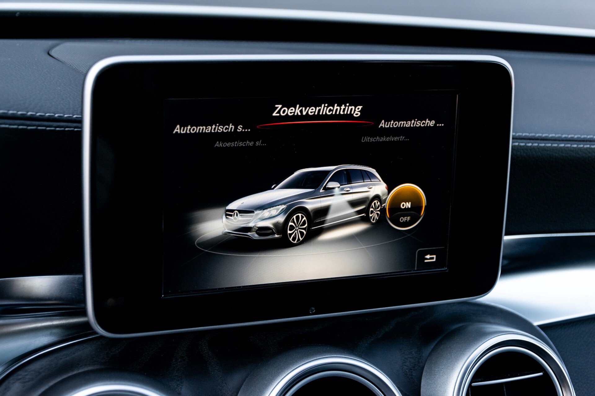 Mercedes-Benz C-Klasse Estate 220 Bluetec AMG Panorama/HUD/Memory Aut7 Foto 29