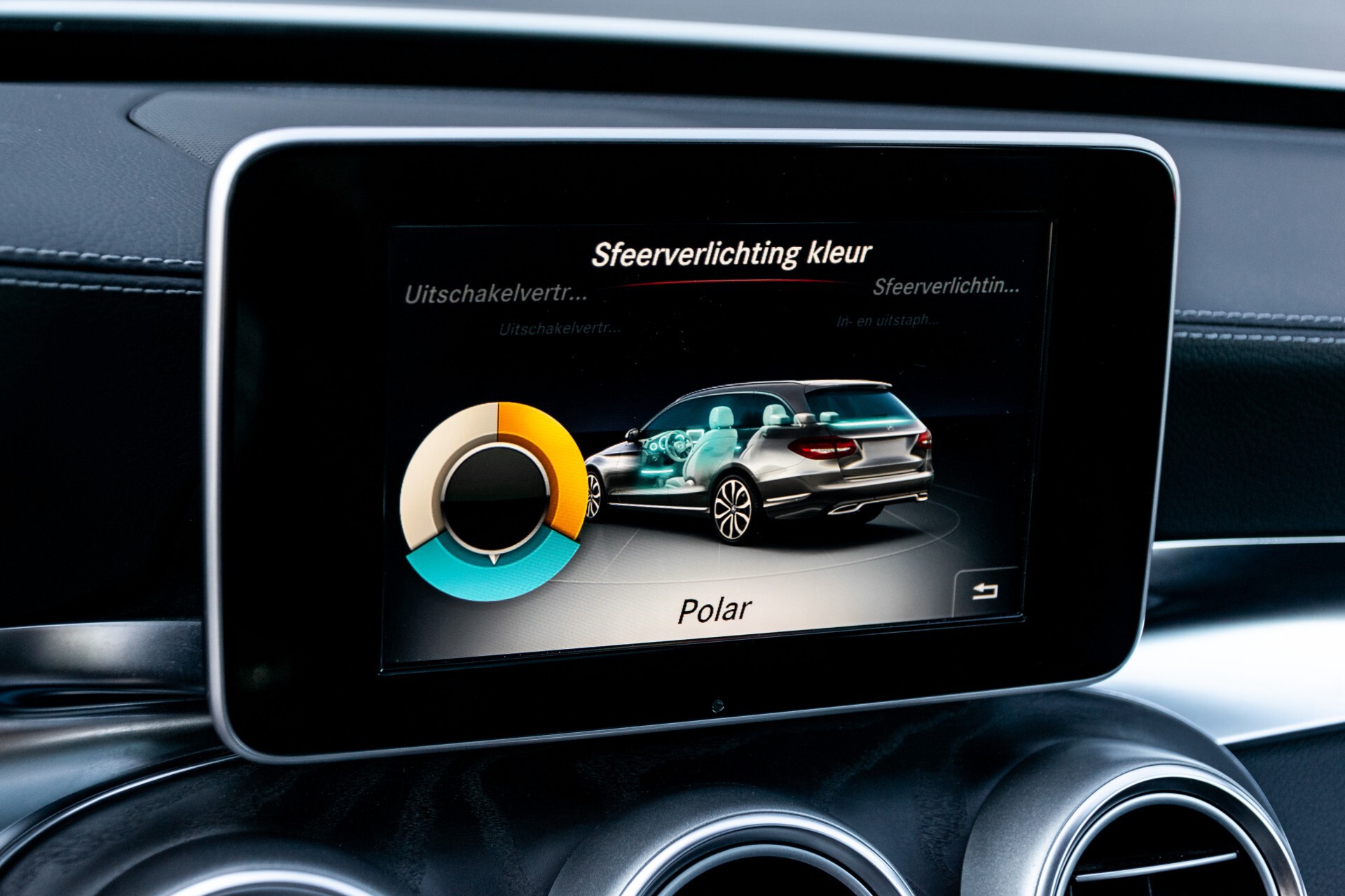 Mercedes-Benz C-Klasse Estate 220 Bluetec AMG Panorama/HUD/Memory Aut7 Foto 31