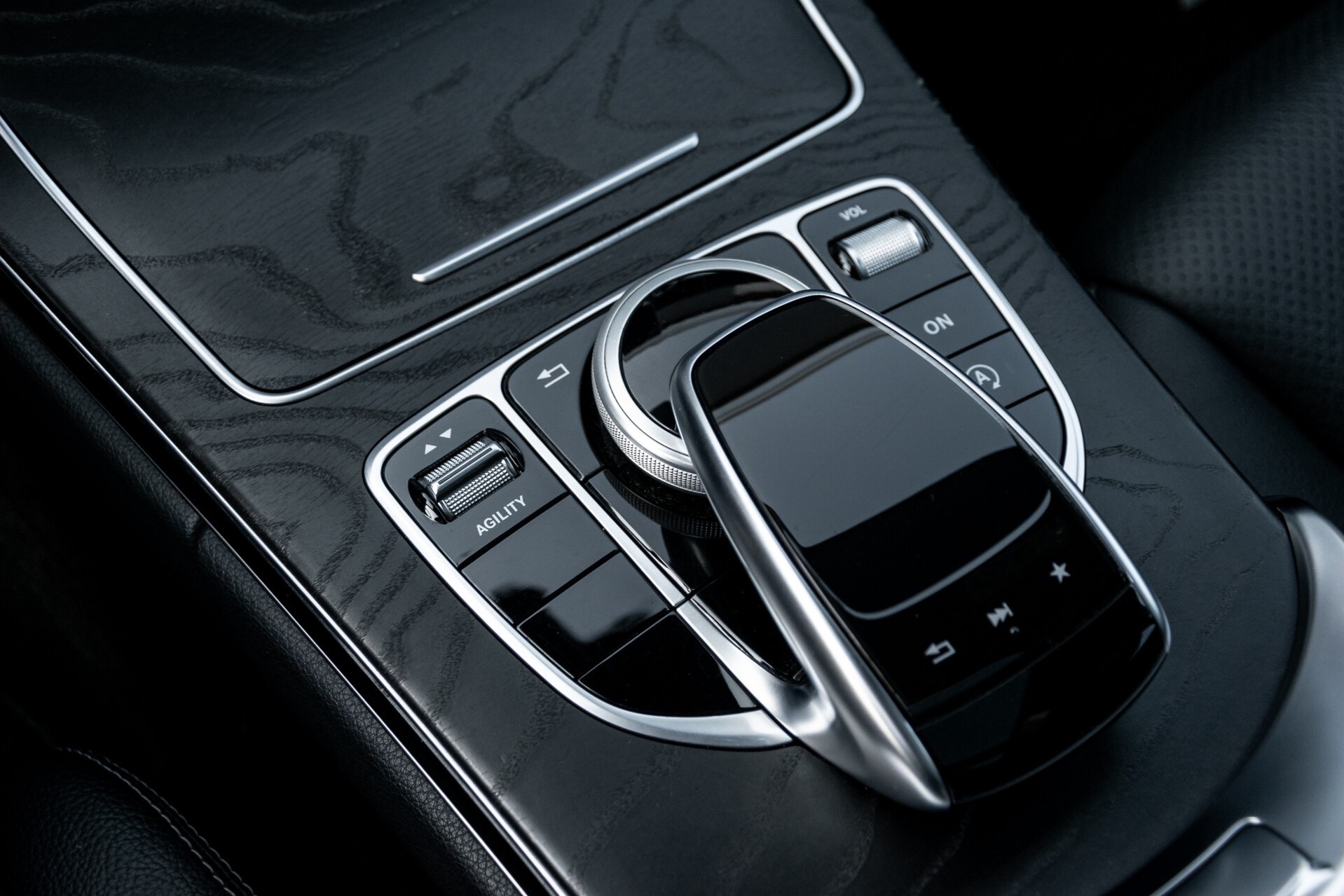 Mercedes-Benz C-Klasse Estate 220 Bluetec AMG Panorama/HUD/Memory Aut7 Foto 38