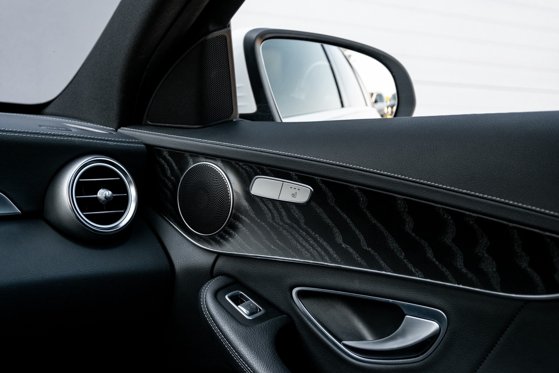 Mercedes-Benz C-Klasse Estate 220 Bluetec AMG Panorama/HUD/Memory Aut7 Foto 45