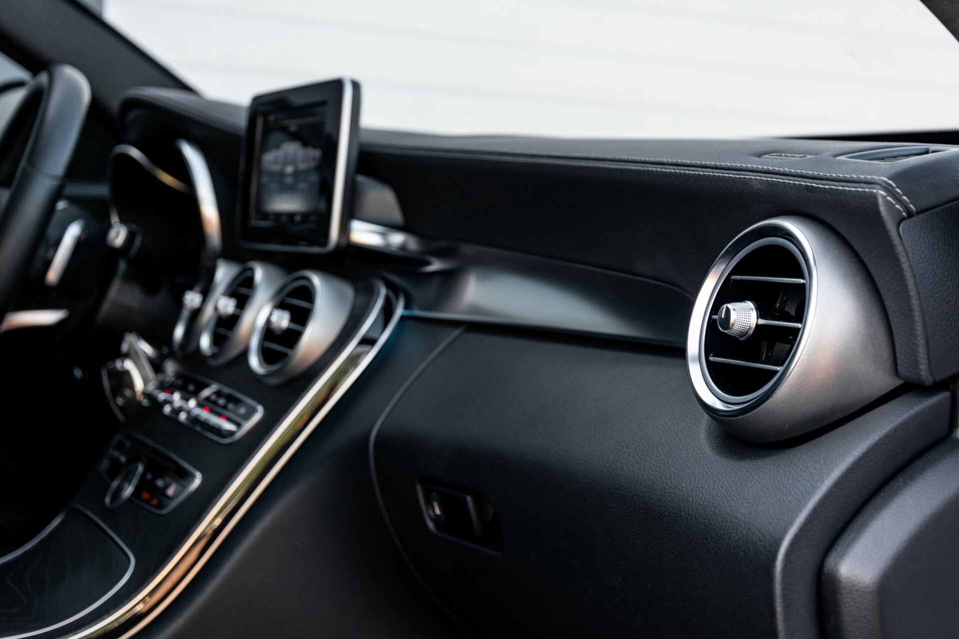 Mercedes-Benz C-Klasse Estate 220 Bluetec AMG Panorama/HUD/Memory Aut7 Foto 46