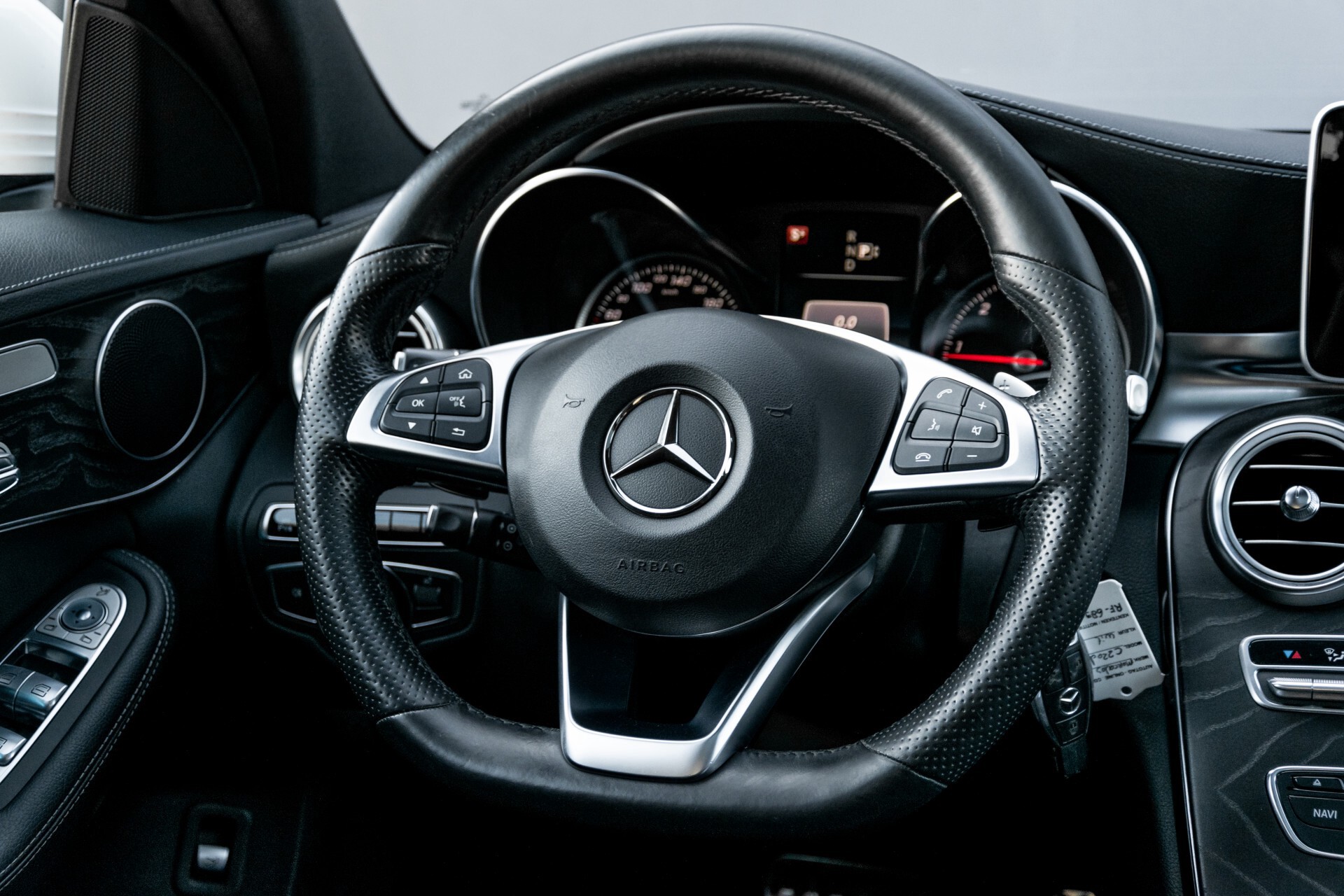 Mercedes-Benz C-Klasse Estate 220 Bluetec AMG Panorama/HUD/Memory Aut7 Foto 7