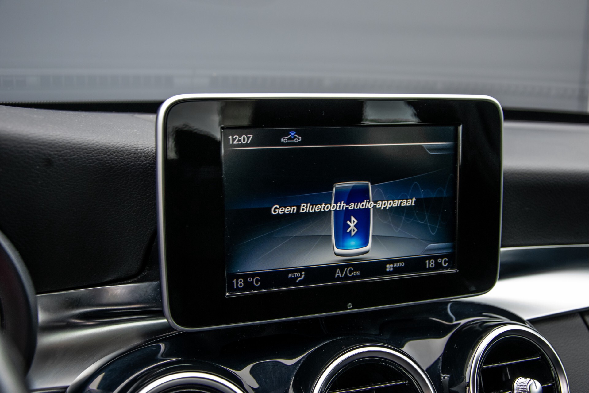 Mercedes-Benz C-Klasse 180 Bluetec Lease Edition Intelligent Light System/Cruise Control/Navi Foto 18