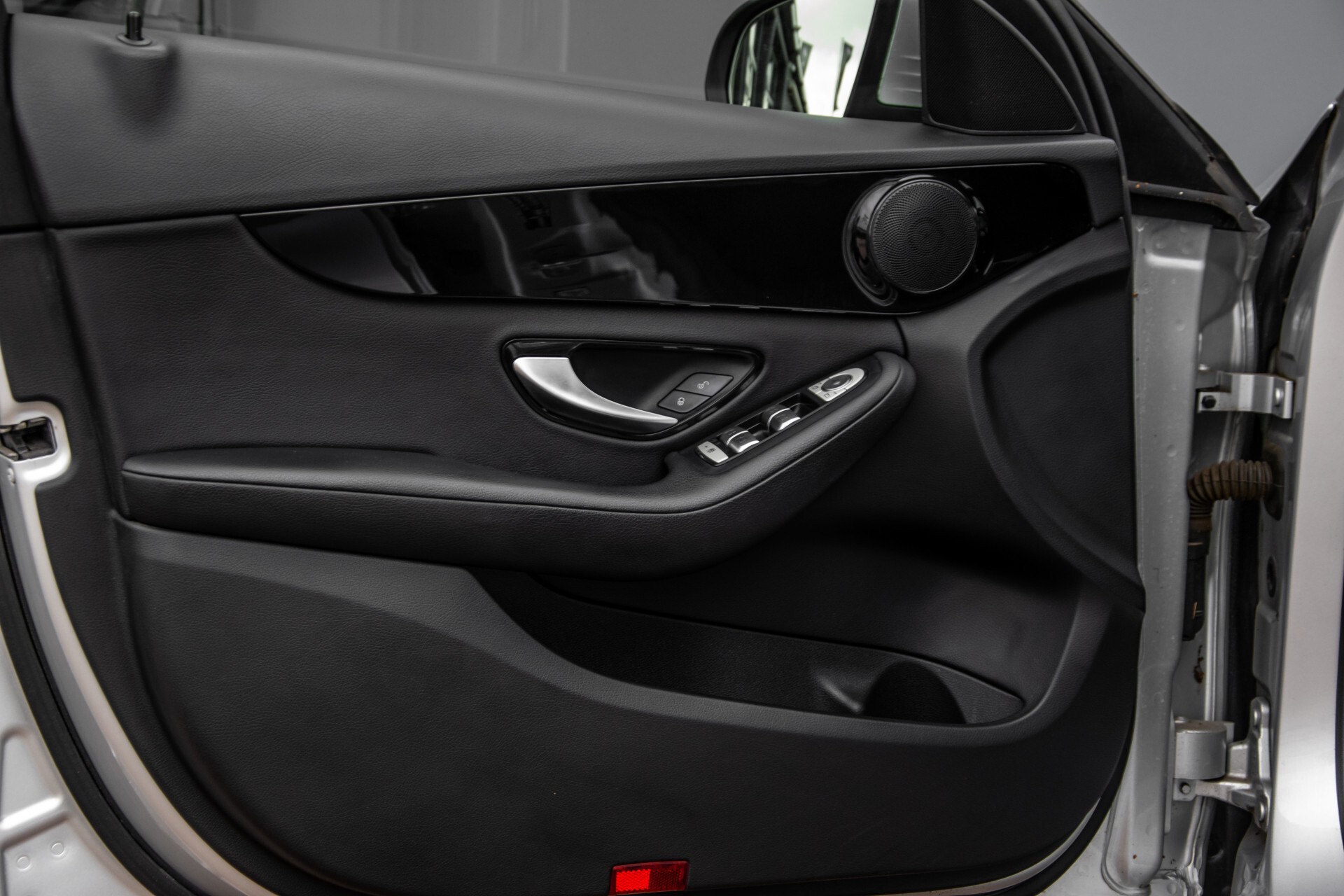 Mercedes-Benz C-Klasse 180 Bluetec Lease Edition Intelligent Light System/Cruise Control/Navi Foto 29