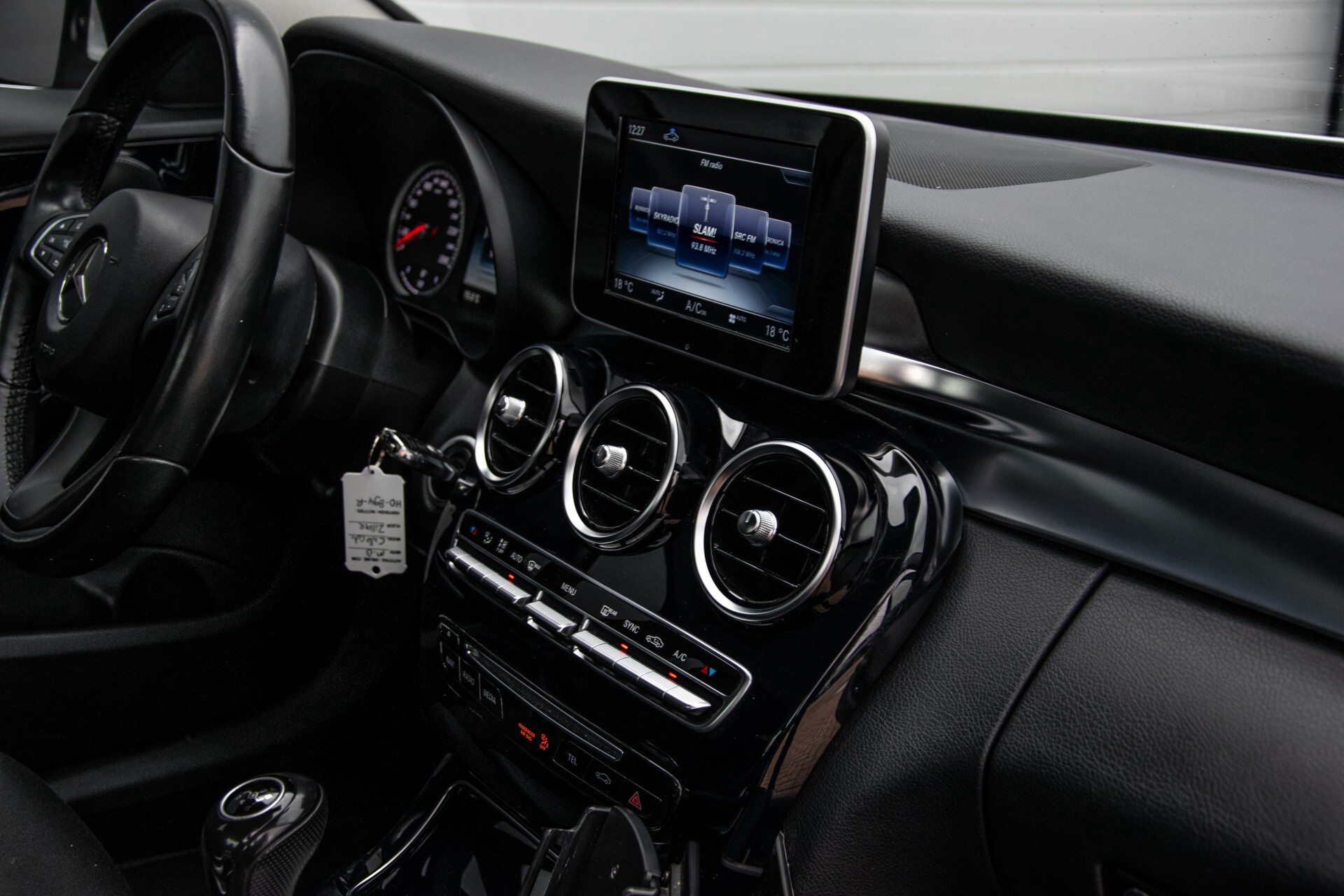 Mercedes-Benz C-Klasse 180 Bluetec Lease Edition Intelligent Light System/Cruise Control/Navi Foto 38