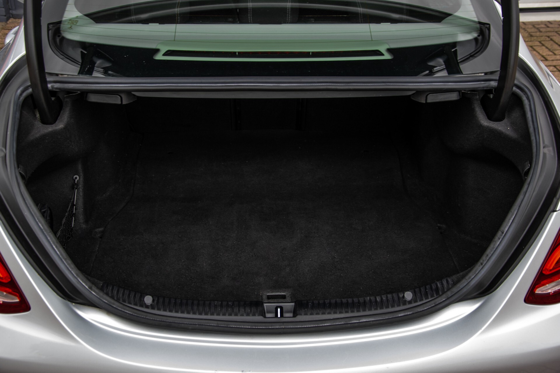 Mercedes-Benz C-Klasse 180 Bluetec Lease Edition Intelligent Light System/Cruise Control/Navi Foto 39