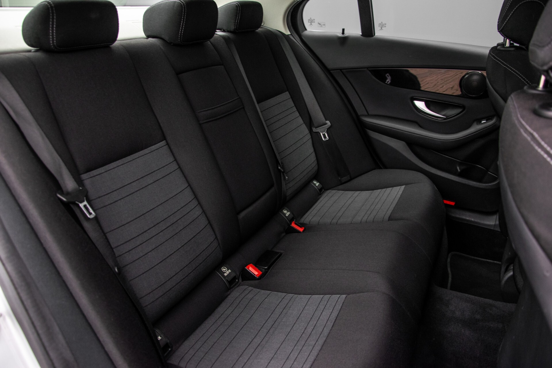 Mercedes-Benz C-Klasse 180 Bluetec Lease Edition Intelligent Light System/Cruise Control/Navi Foto 4