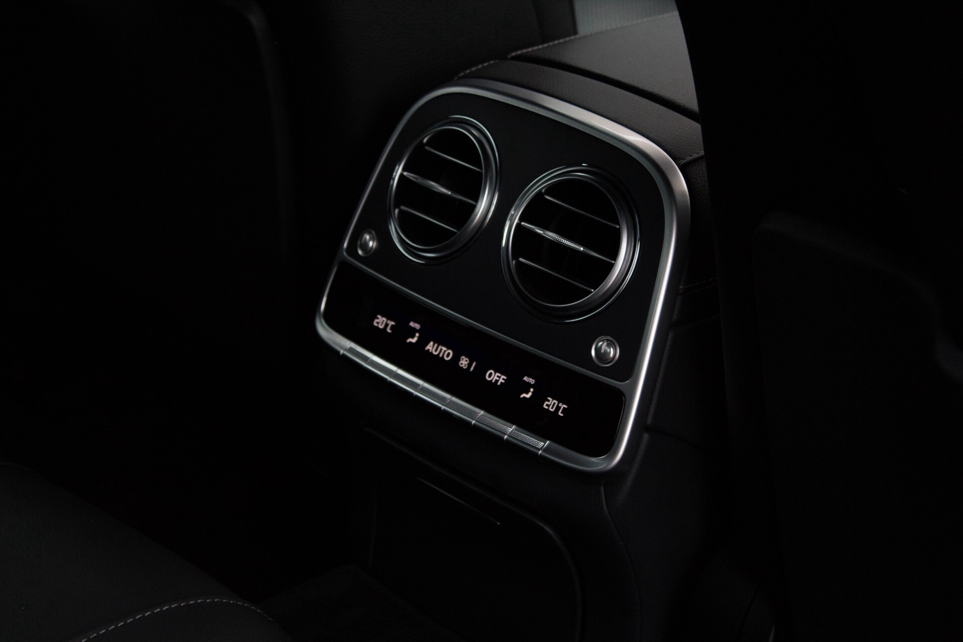 Mercedes-Benz S-Klasse 350 Bluetec Massage/Keyless/Rij-assistentie/Panorama/Nightvision/19" Aut7 Foto 36