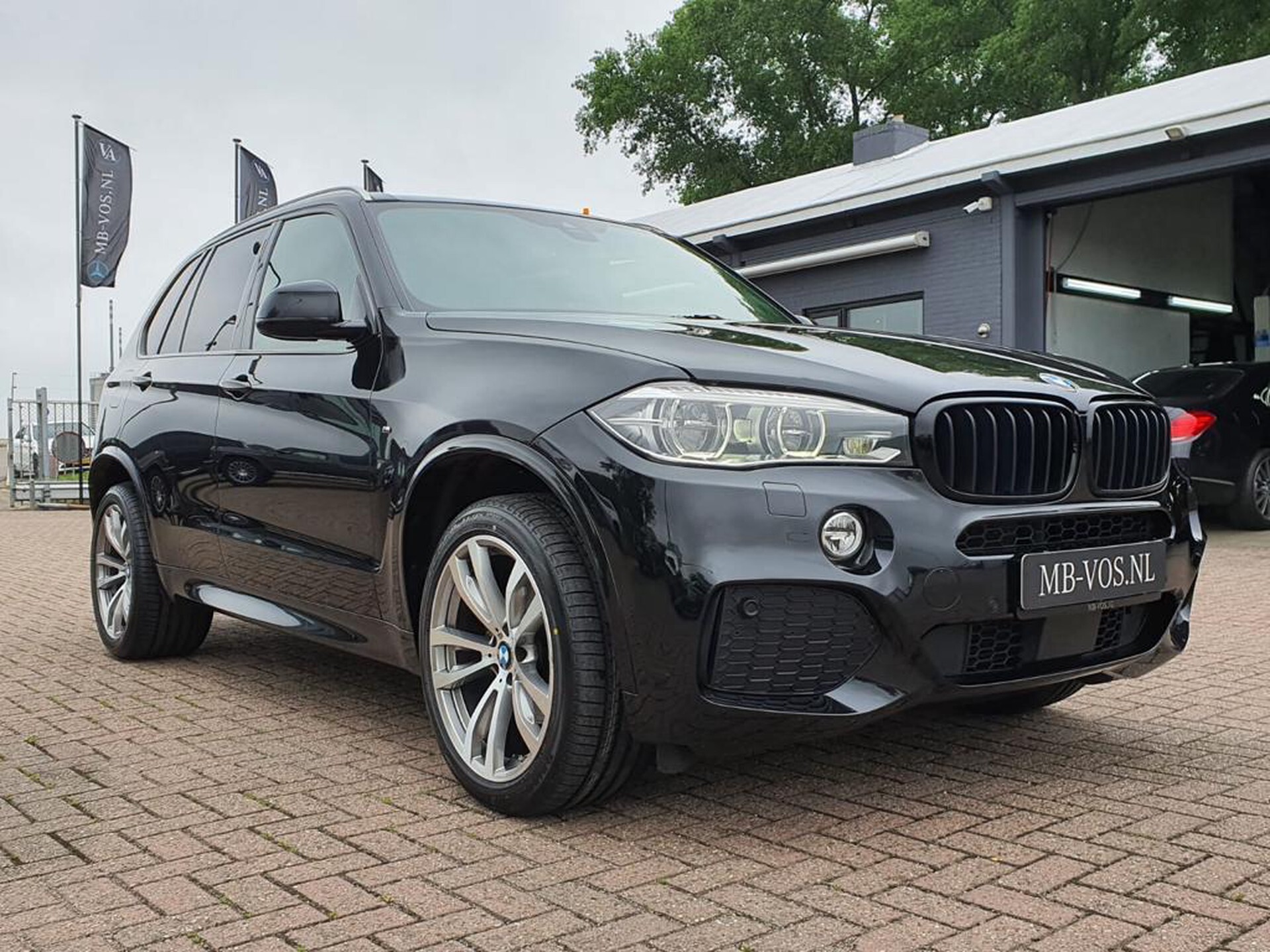 BMW X5 xDrive30d M-sport Adaptive Drive/Keyless/Adaptive cruise/Panorama/Shadowline/HUD Aut8 Foto 3