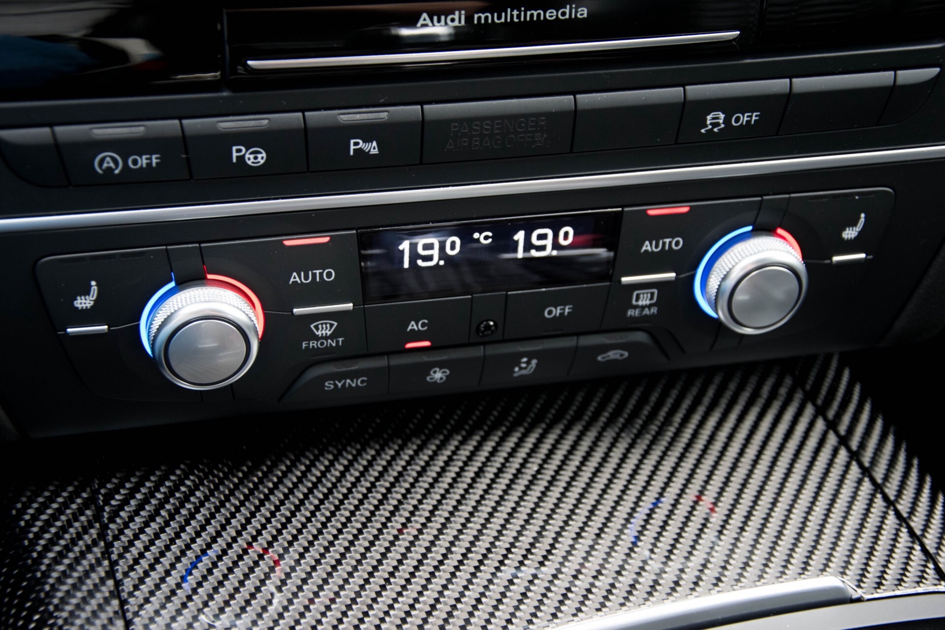 Audi RS6 Avant 4.0 TFSI Quattro B&O/Carbon/Head-Up/Nachtzicht/Exclusive/Camera/Keyless/Pano Aut8 Foto 16