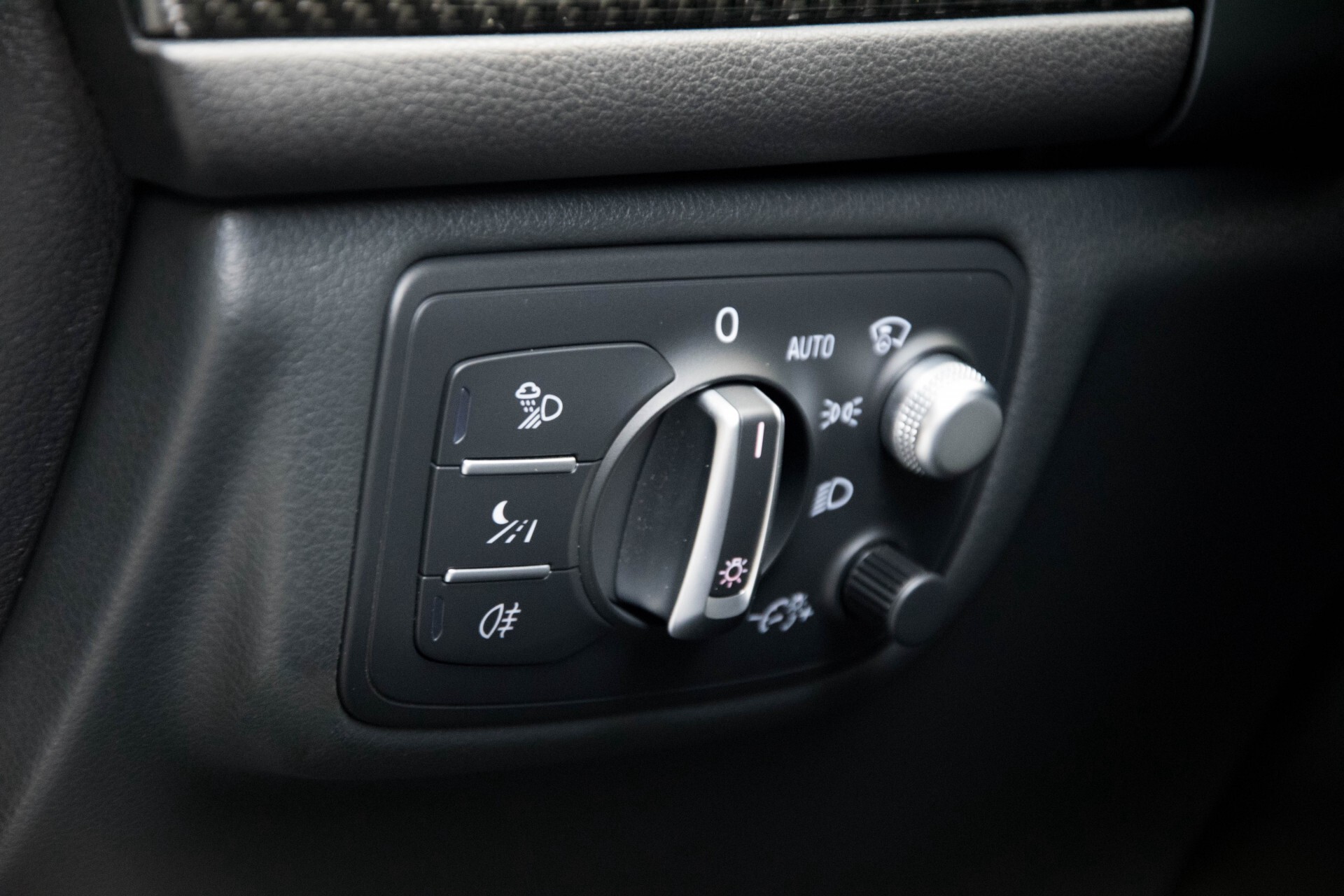 Audi RS6 Avant 4.0 TFSI Quattro B&O/Carbon/Head-Up/Nachtzicht/Exclusive/Camera/Keyless/Pano Aut8 Foto 26