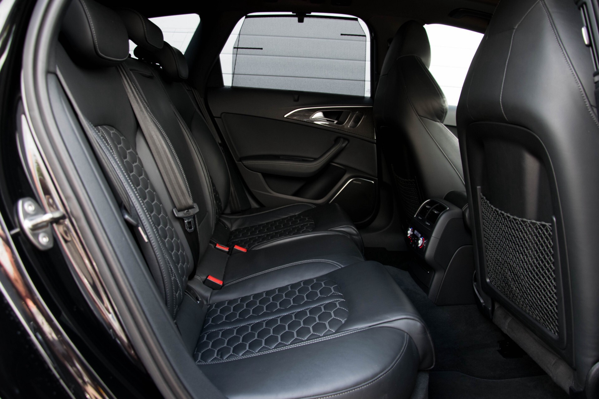 Audi RS6 Avant 4.0 TFSI Quattro B&O/Carbon/Head-Up/Nachtzicht/Exclusive/Camera/Keyless/Pano Aut8 Foto 4