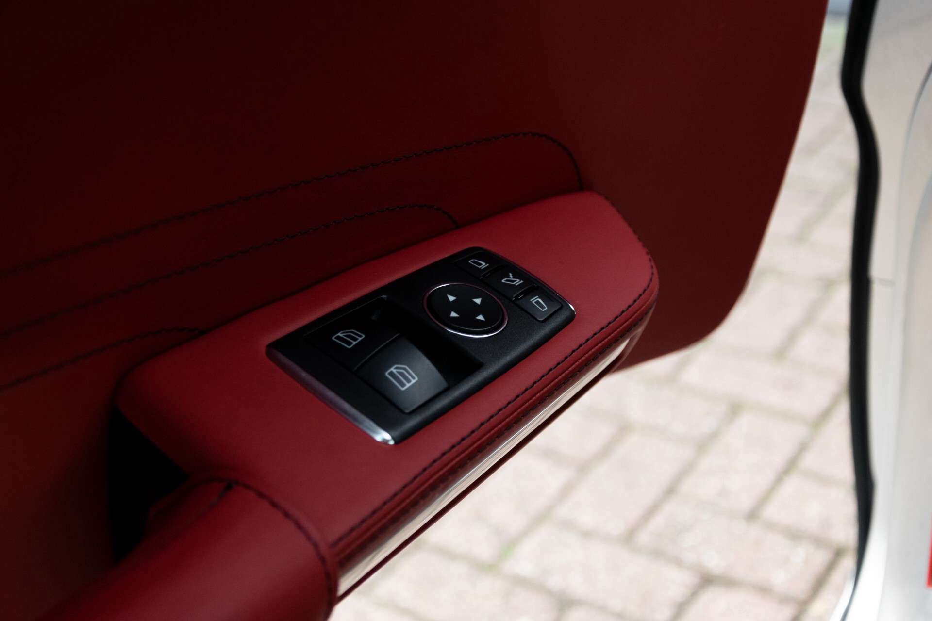 Mercedes-Benz SLS-Klasse Coupe 6.3 AMG 1ste eigenaar/NL Auto FULL OPTIONS Aut7 Foto 17