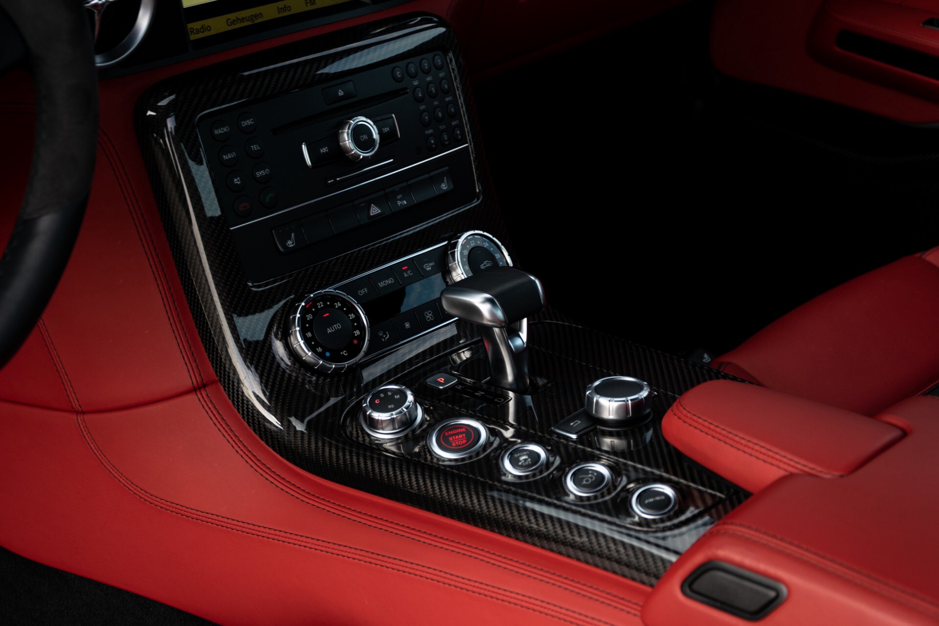 Mercedes-Benz SLS-Klasse Coupe 6.3 AMG 1ste eigenaar/NL Auto FULL OPTIONS Aut7 Foto 21