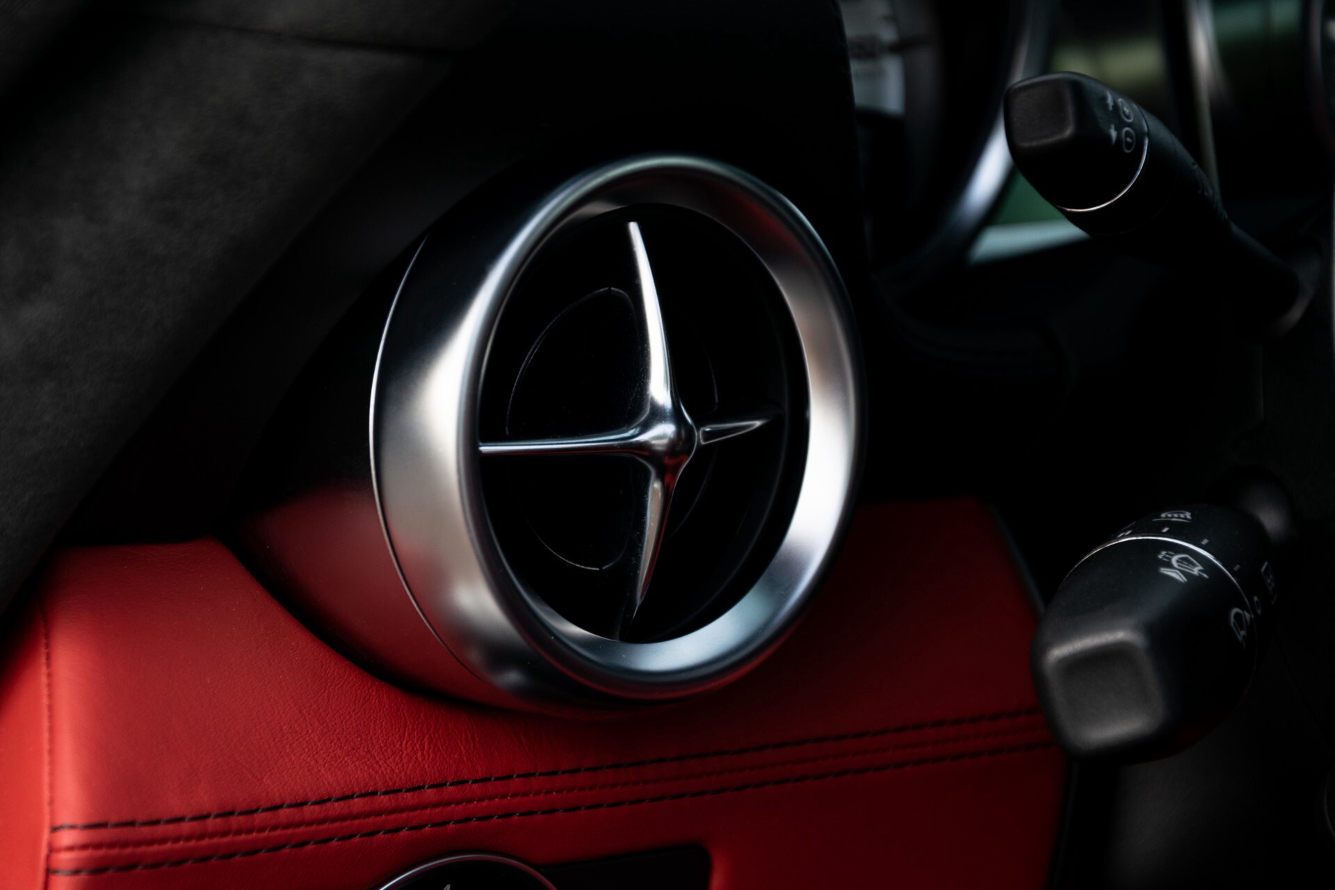 Mercedes-Benz SLS-Klasse Coupe 6.3 AMG 1ste eigenaar/NL Auto FULL OPTIONS Aut7 Foto 25