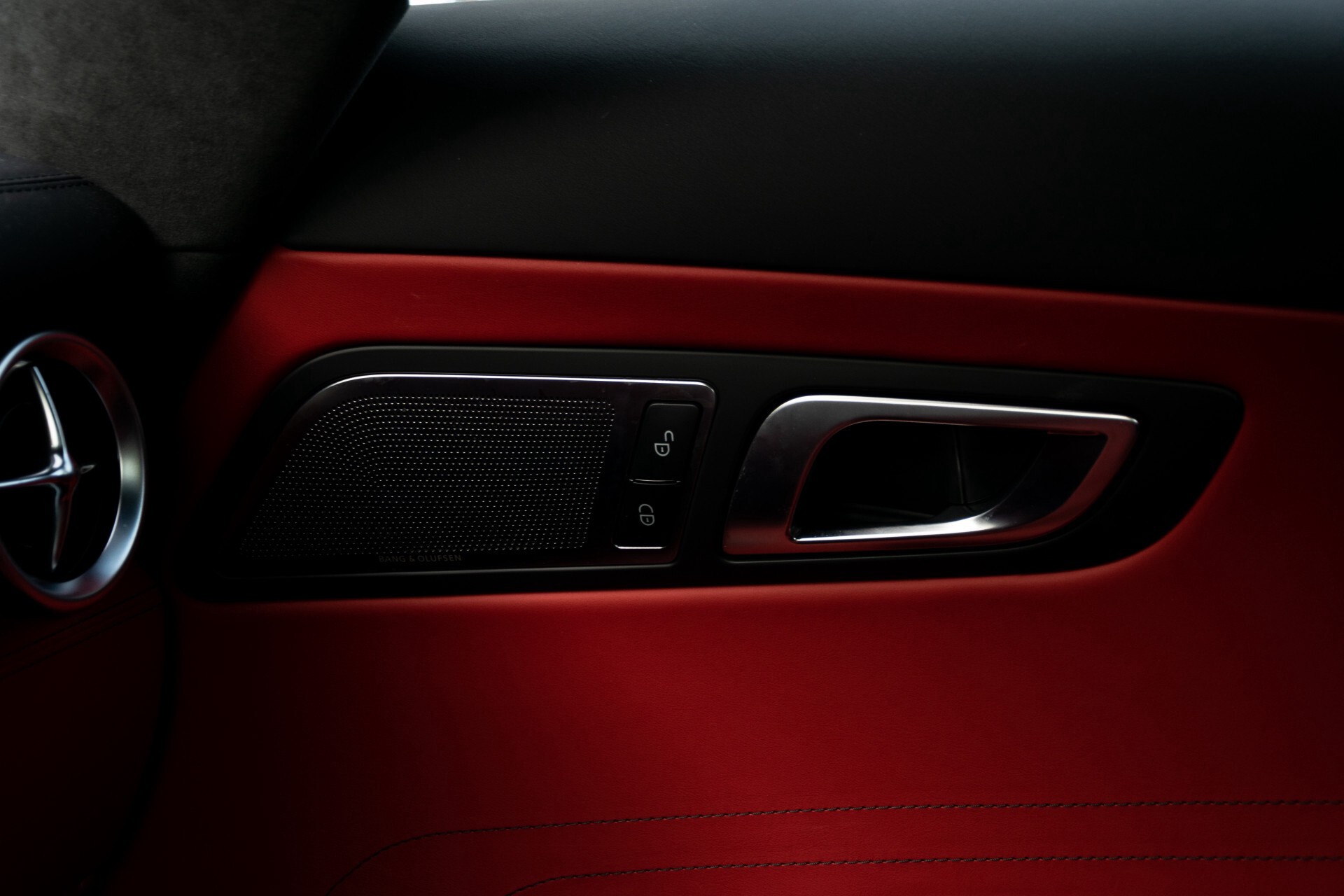 Mercedes-Benz SLS-Klasse Coupe 6.3 AMG 1ste eigenaar/NL Auto FULL OPTIONS Aut7 Foto 42