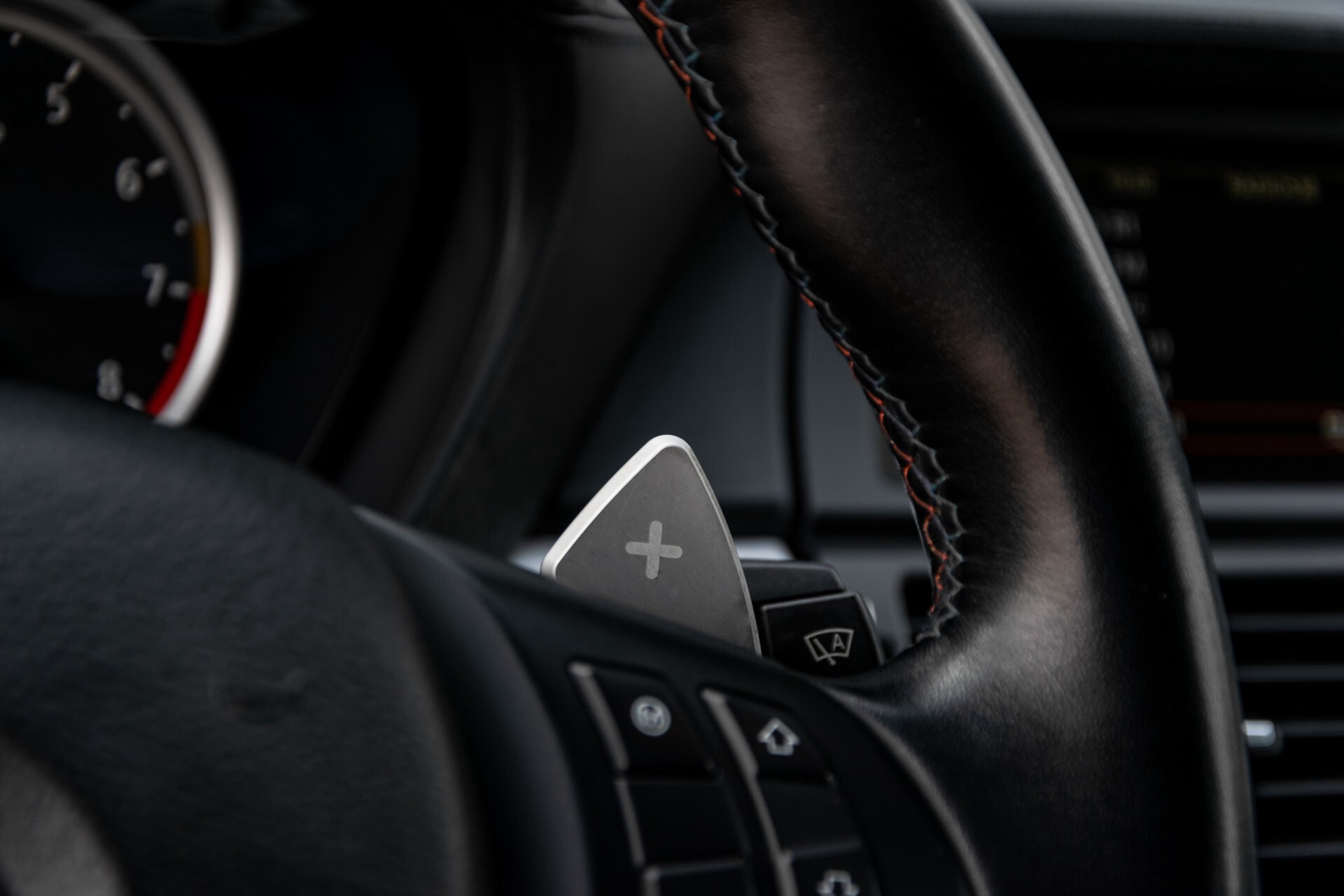 BMW X6 4.4i M Adaptive Drive/Driverspack/HUD/Dak/Mem/20" Aut8 Foto 13