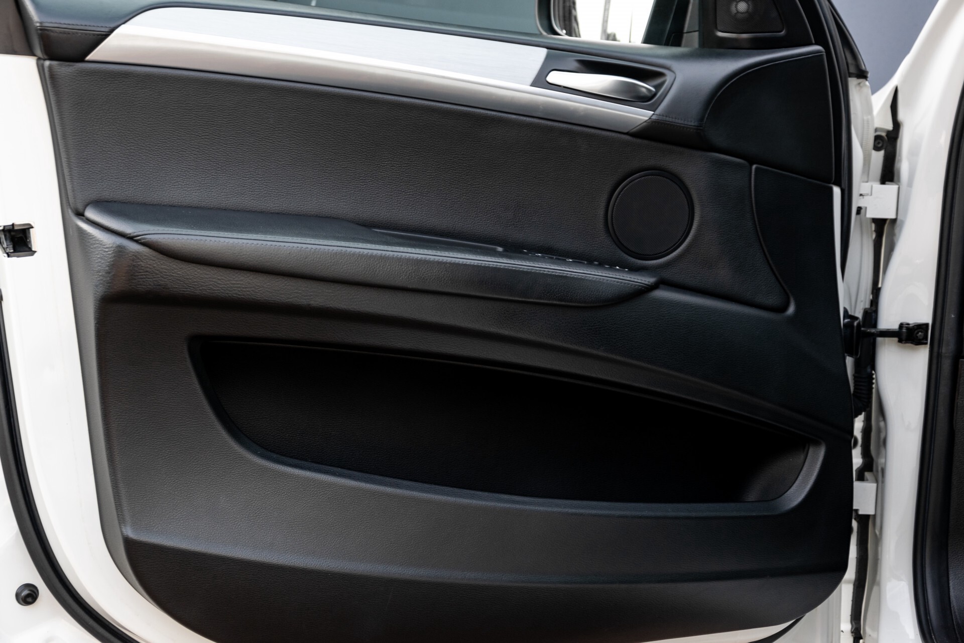 BMW X6 4.4i M Adaptive Drive/Driverspack/HUD/Dak/Mem/20" Aut8 Foto 22