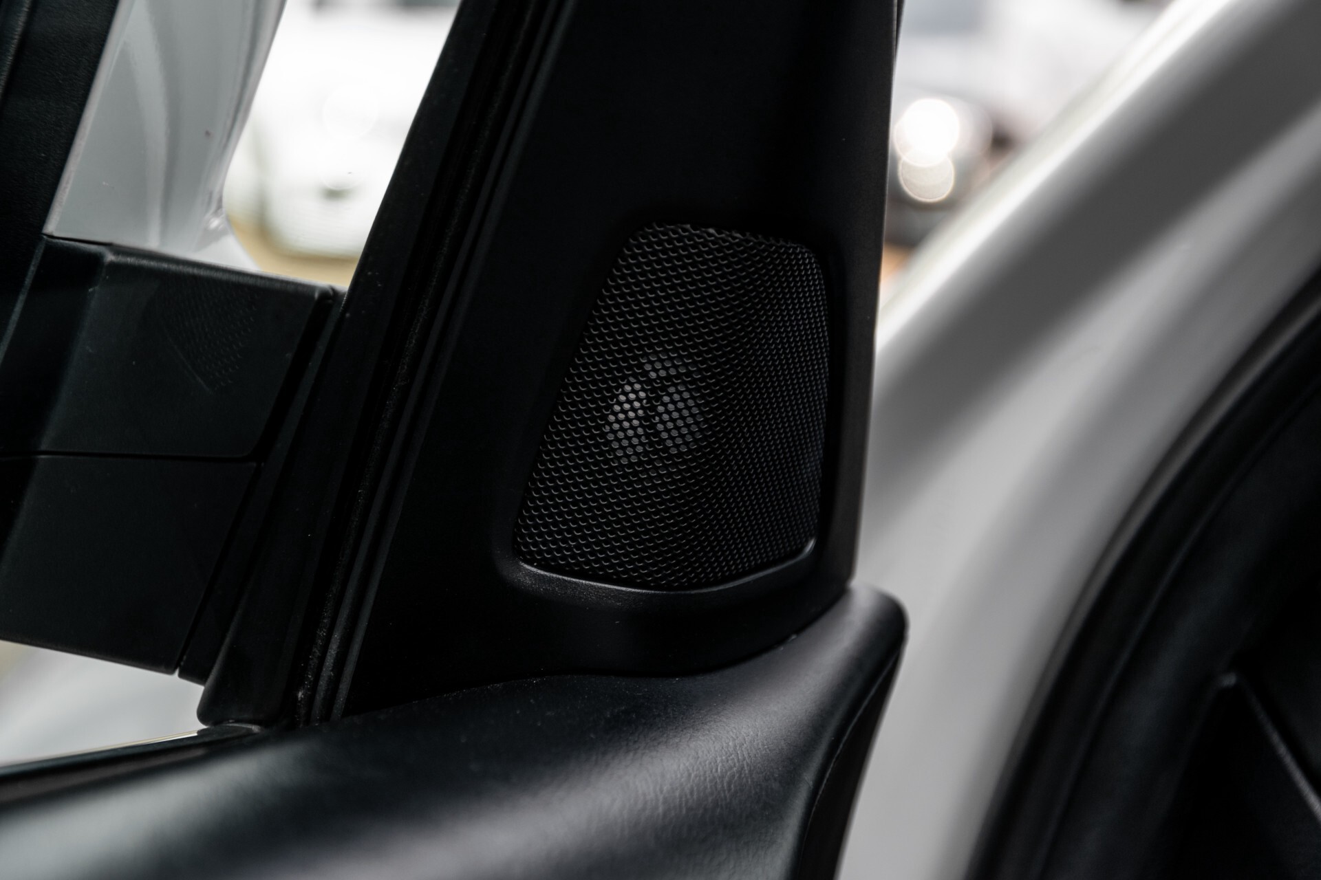 BMW X6 4.4i M Adaptive Drive/Driverspack/HUD/Dak/Mem/20" Aut8 Foto 40