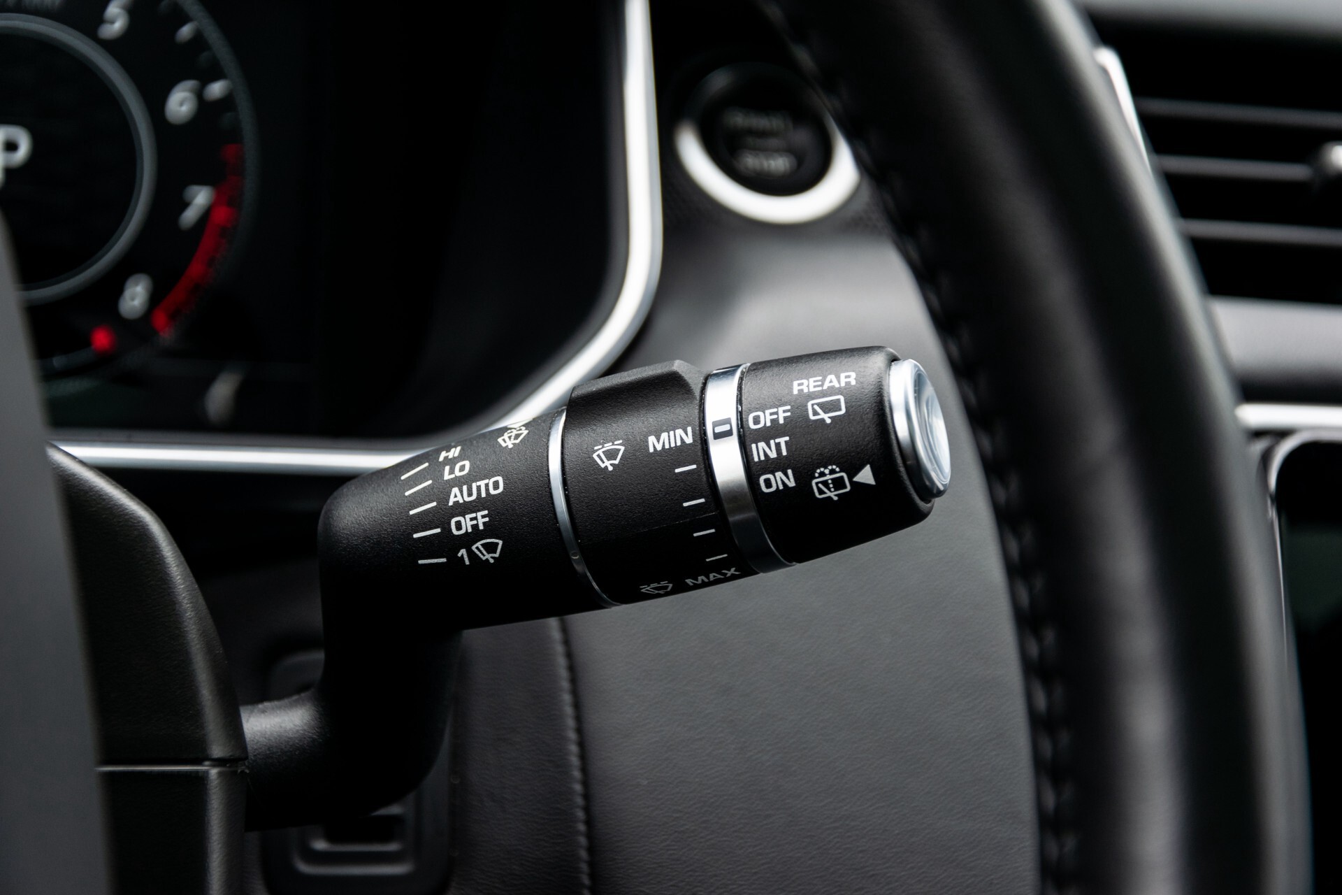 Land Rover Range Rover Sport SVR 5.0 Supercharged 575pk Full Carbon Nieuwprijs €241377 Foto 14