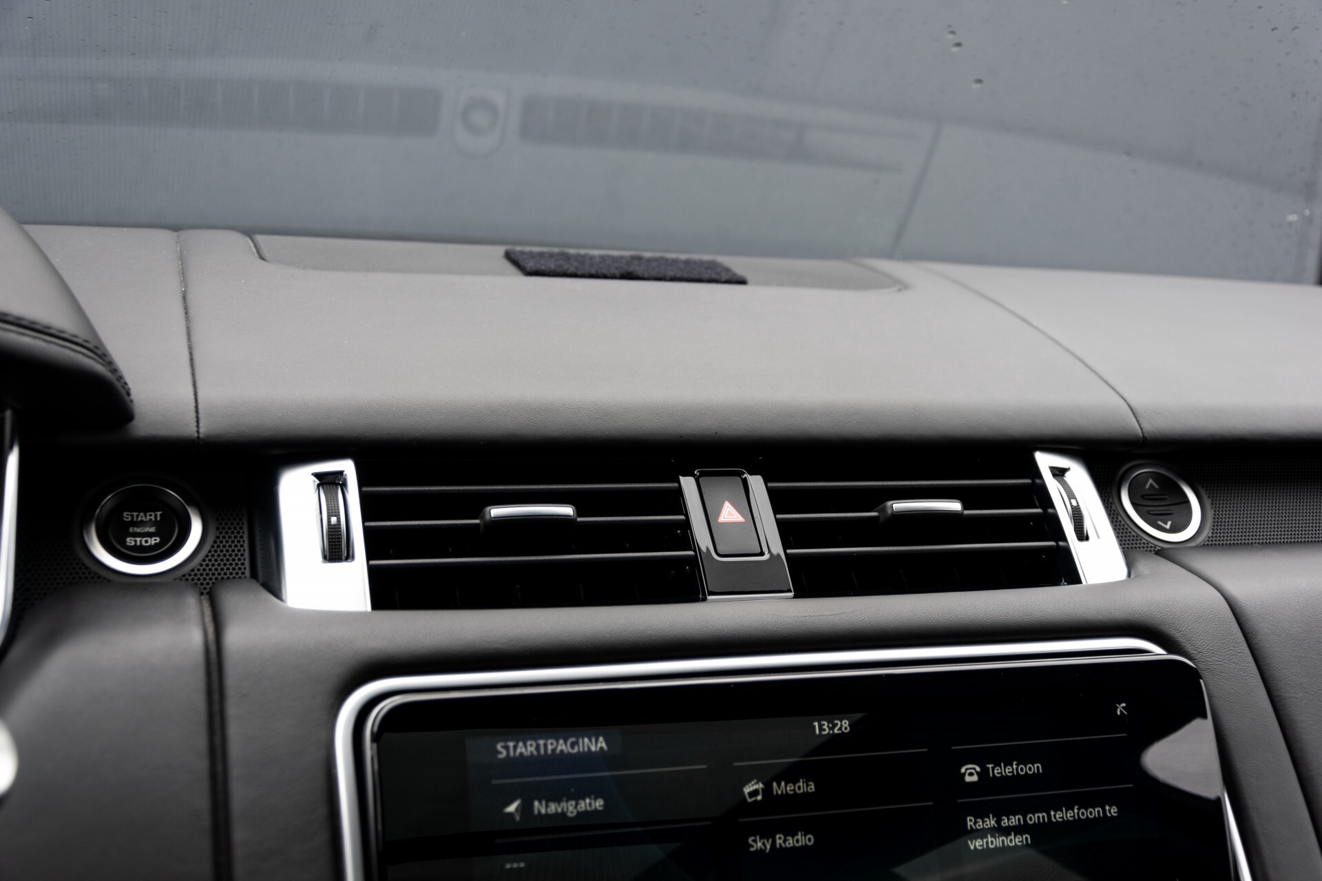 Land Rover Range Rover Sport SVR 5.0 Supercharged 575pk Full Carbon Nieuwprijs €241377 Foto 23