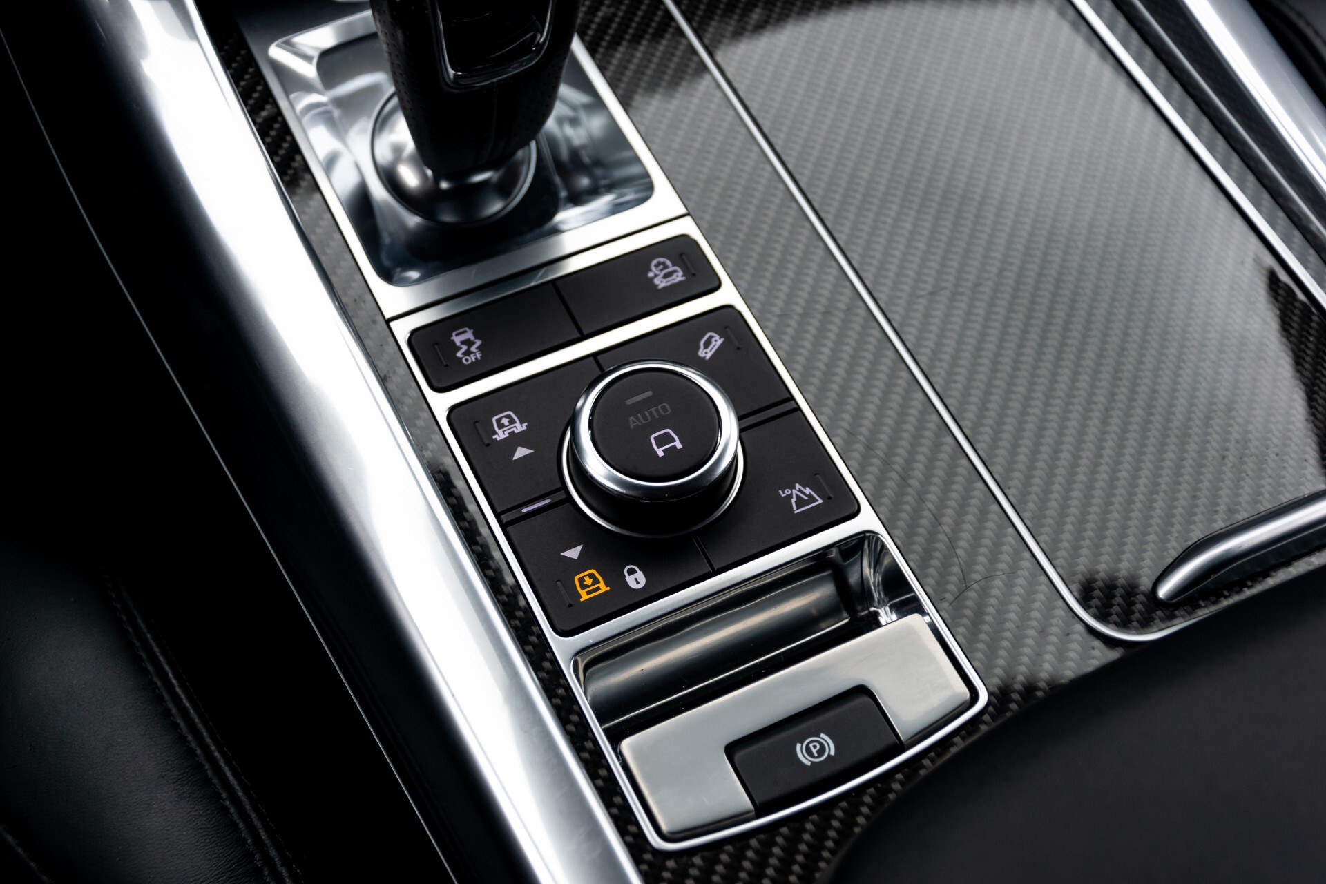 Land Rover Range Rover Sport SVR 5.0 Supercharged 575pk Full Carbon Nieuwprijs €241377 Foto 26