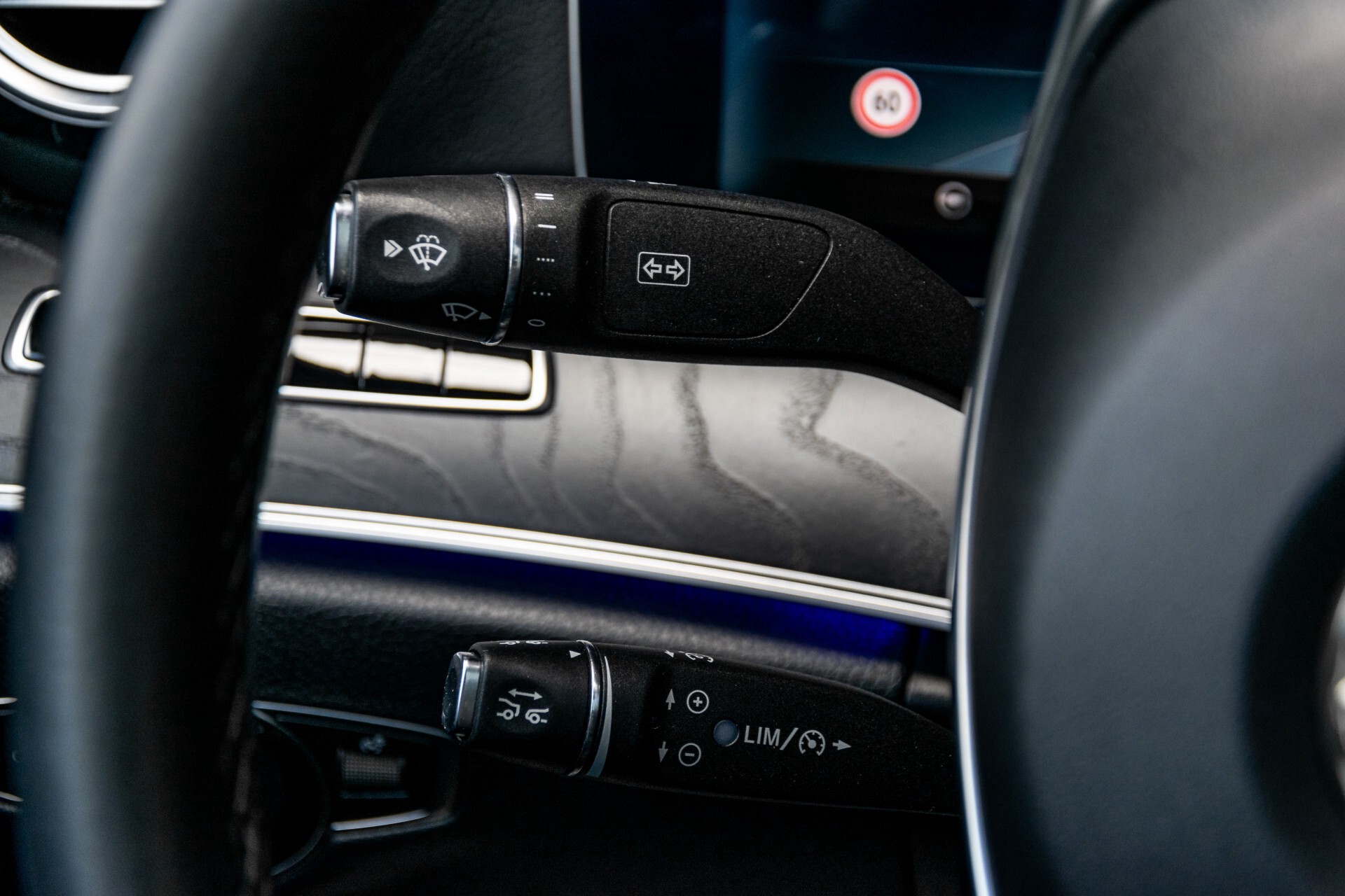 Mercedes-Benz E-Klasse 220 d AMG Night Panorama/Widescreen/Burmester/20"/Wegklapbare trekhaak Aut9 Foto 10