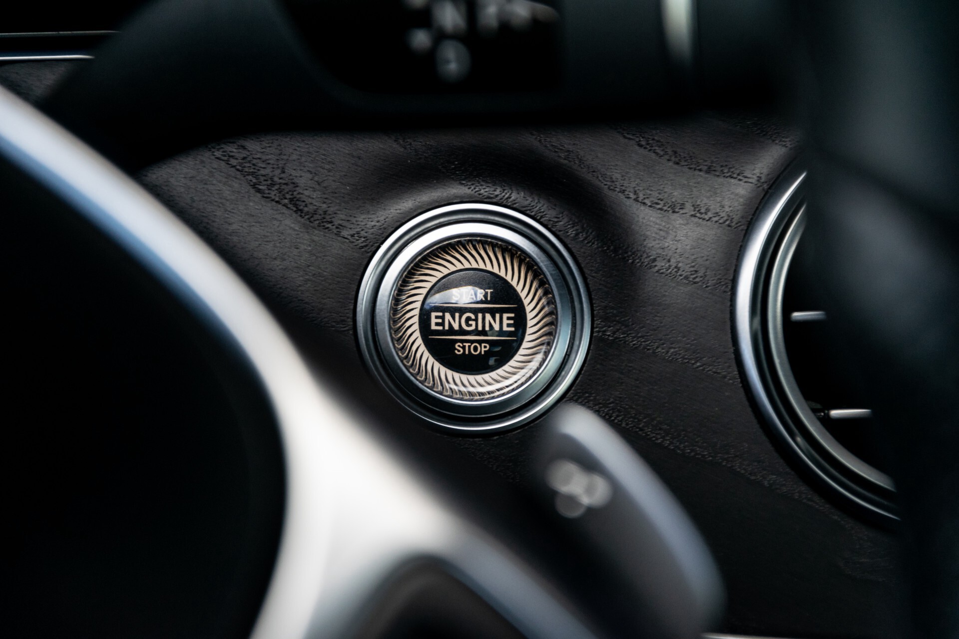 Mercedes-Benz E-Klasse 220 d AMG Night Panorama/Widescreen/Burmester/20"/Wegklapbare trekhaak Aut9 Foto 17