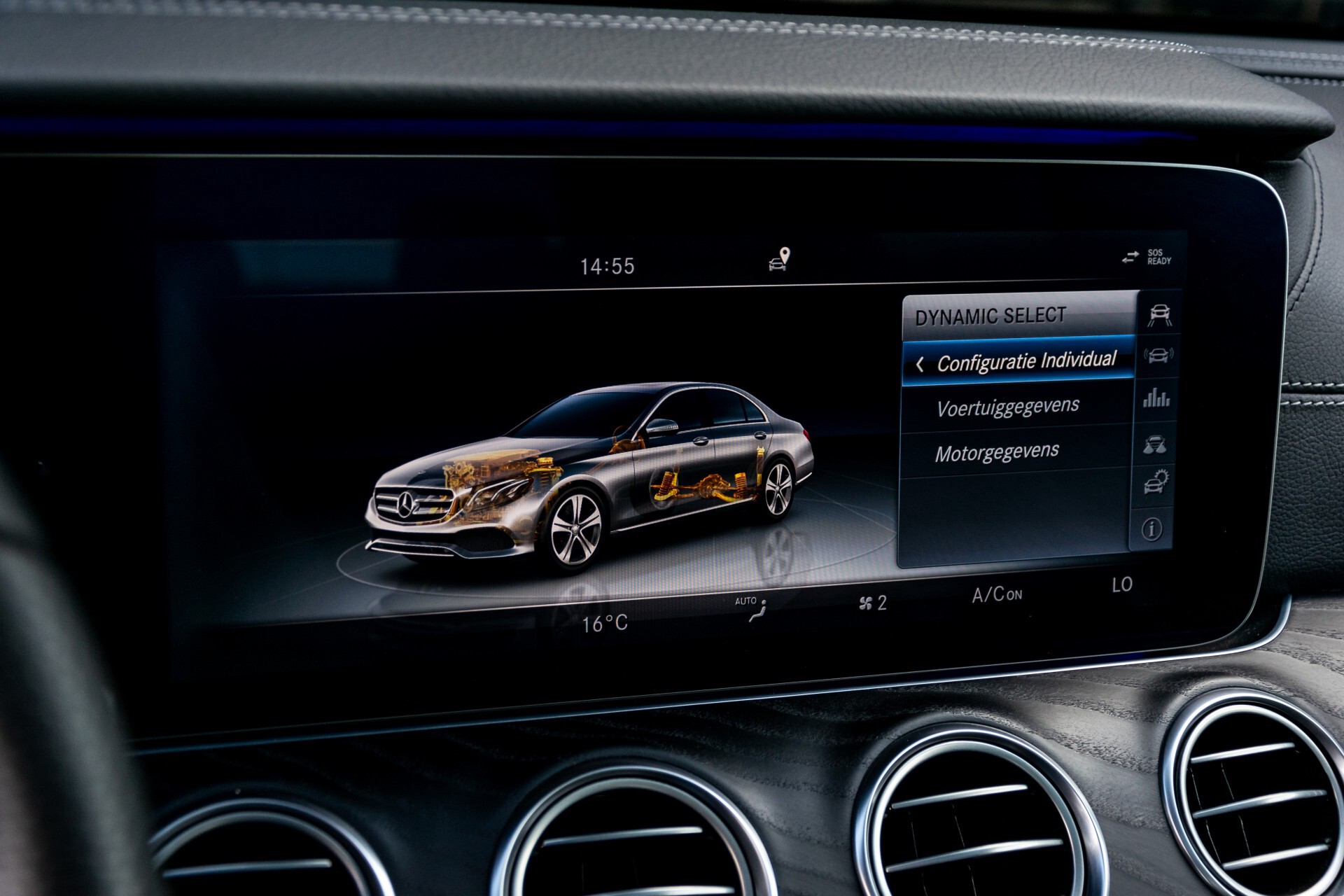 Mercedes-Benz E-Klasse 220 d AMG Night Panorama/Widescreen/Burmester/20"/Wegklapbare trekhaak Aut9 Foto 24