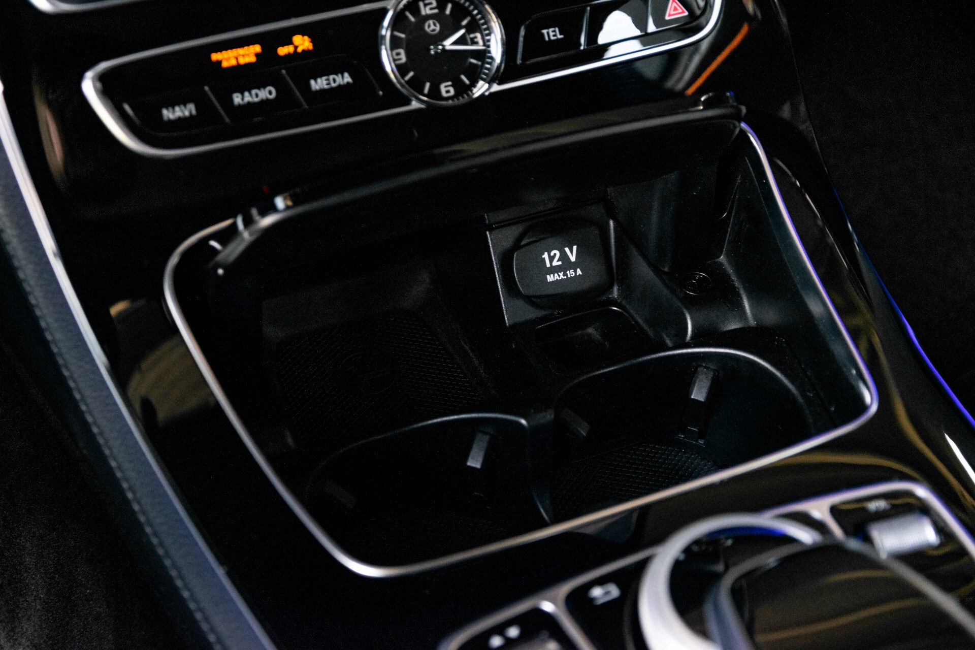 Mercedes-Benz E-Klasse 220 d AMG Night Panorama/Widescreen/Burmester/20"/Wegklapbare trekhaak Aut9 Foto 25