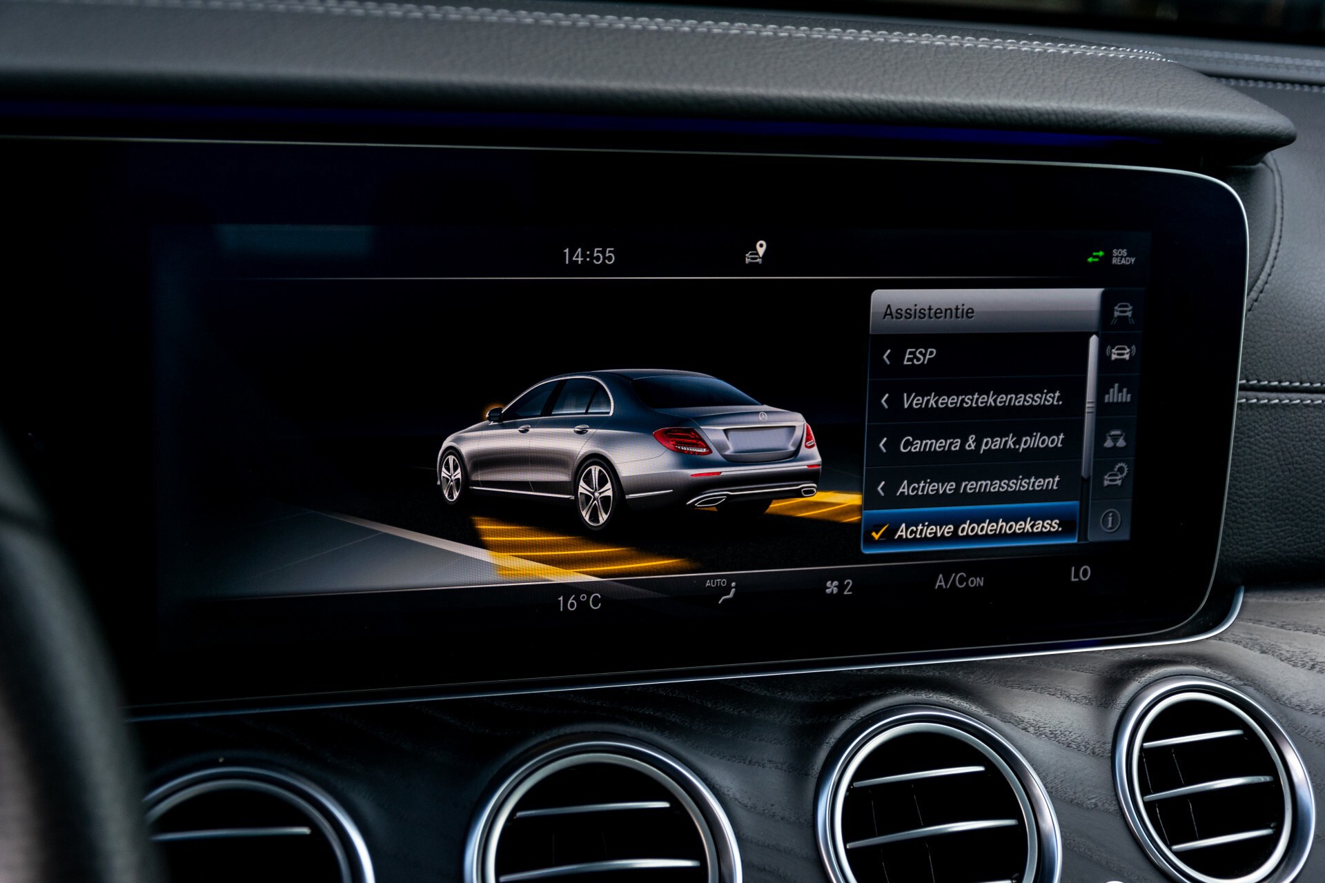 Mercedes-Benz E-Klasse 220 d AMG Night Panorama/Widescreen/Burmester/20"/Wegklapbare trekhaak Aut9 Foto 32