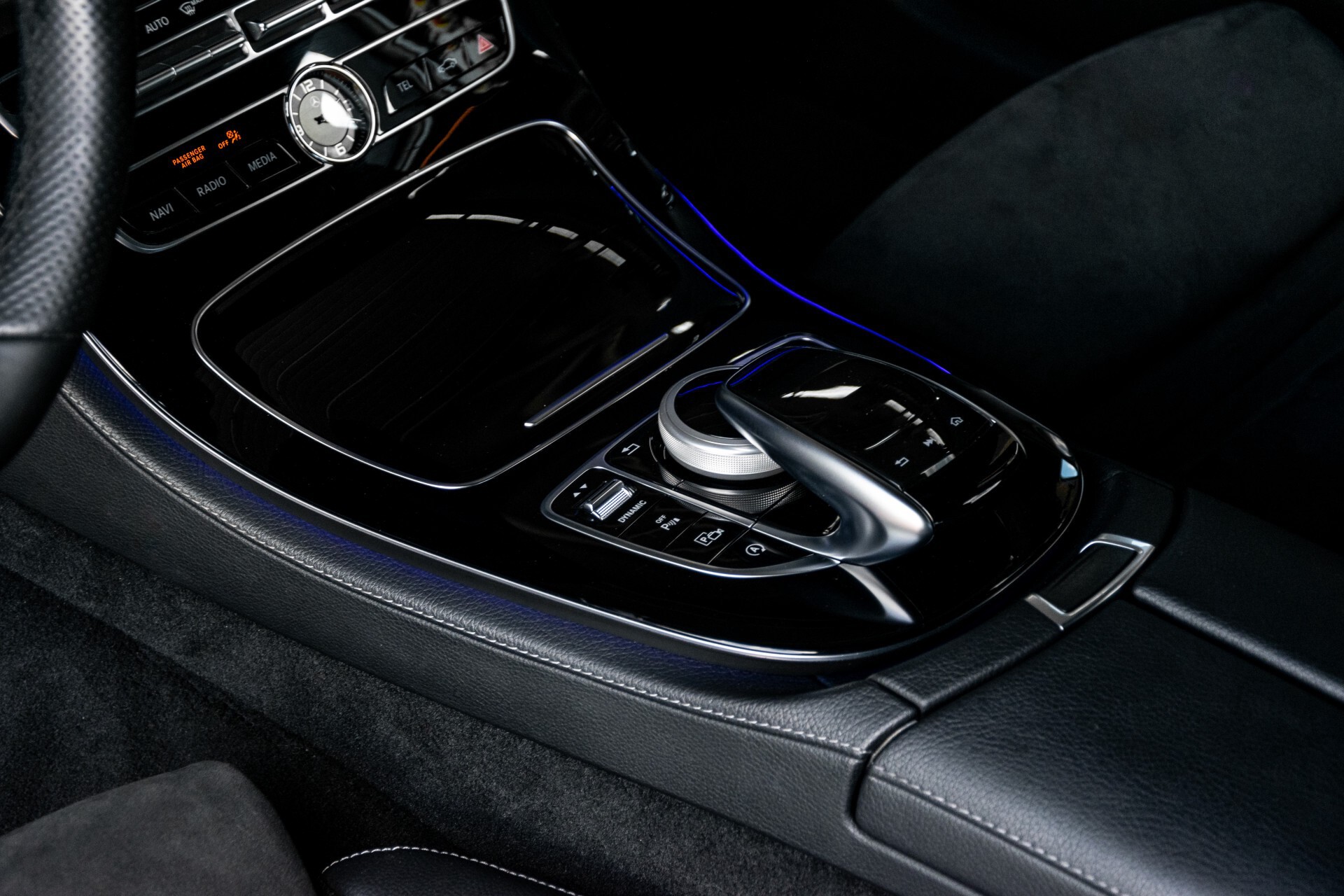 Mercedes-Benz E-Klasse 220 d AMG Night Panorama/Widescreen/Burmester/20"/Wegklapbare trekhaak Aut9 Foto 35