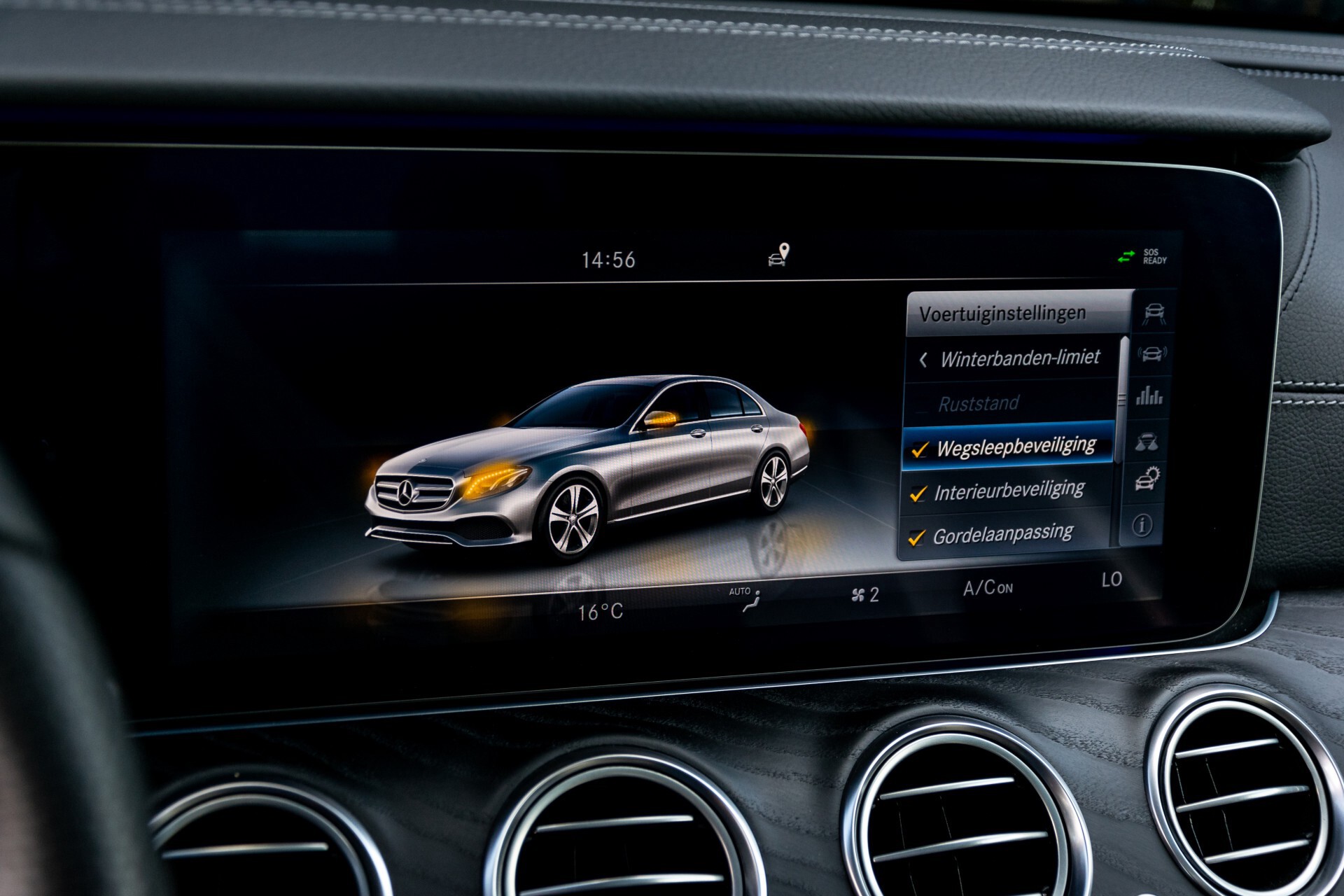 Mercedes-Benz E-Klasse 220 d AMG Night Panorama/Widescreen/Burmester/20"/Wegklapbare trekhaak Aut9 Foto 42